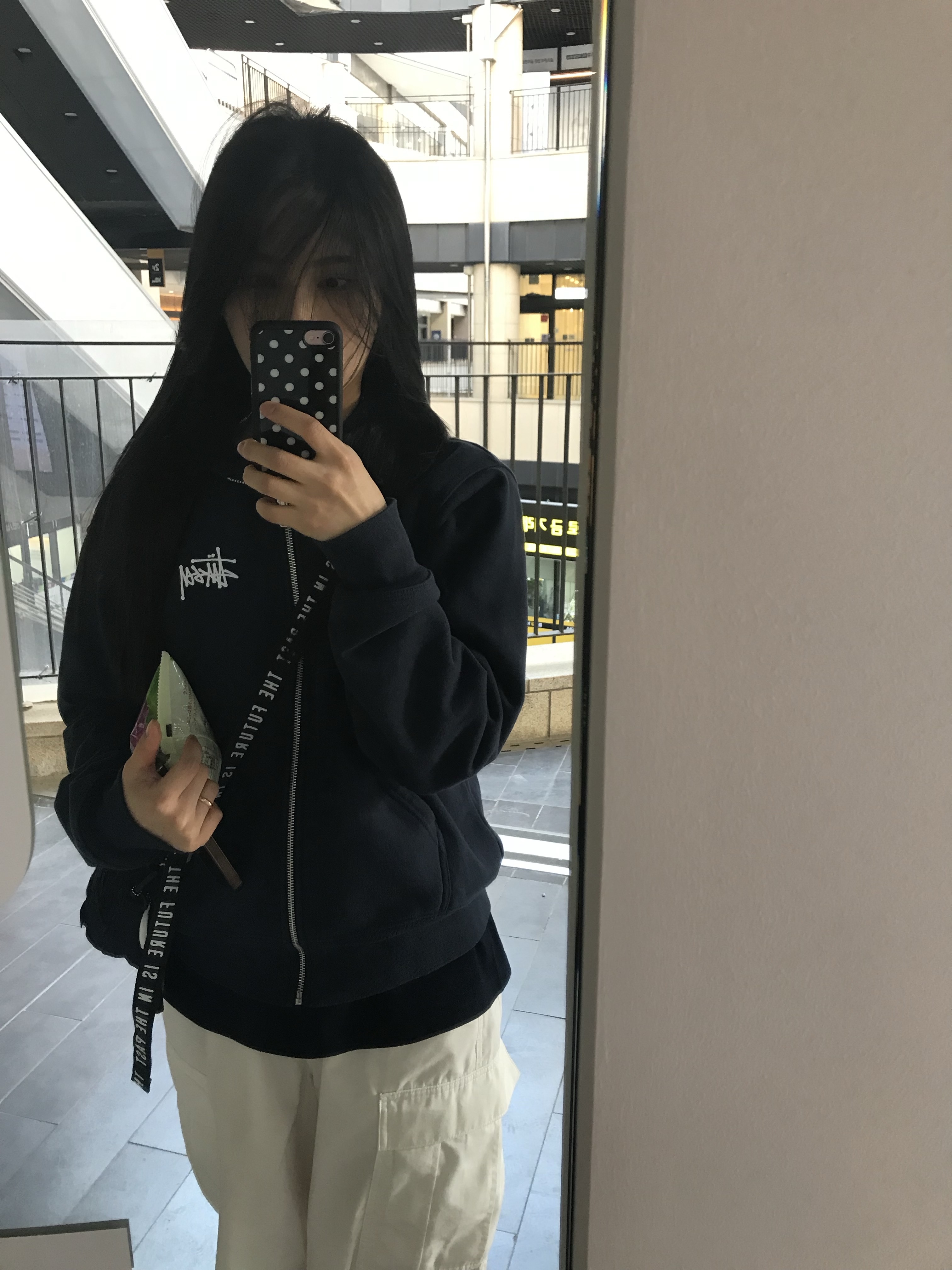Human Made Military Pouch Small Navy, Stussy Basic Stussy Zip Hoodie Navy 2024, 2025 착용 스타일