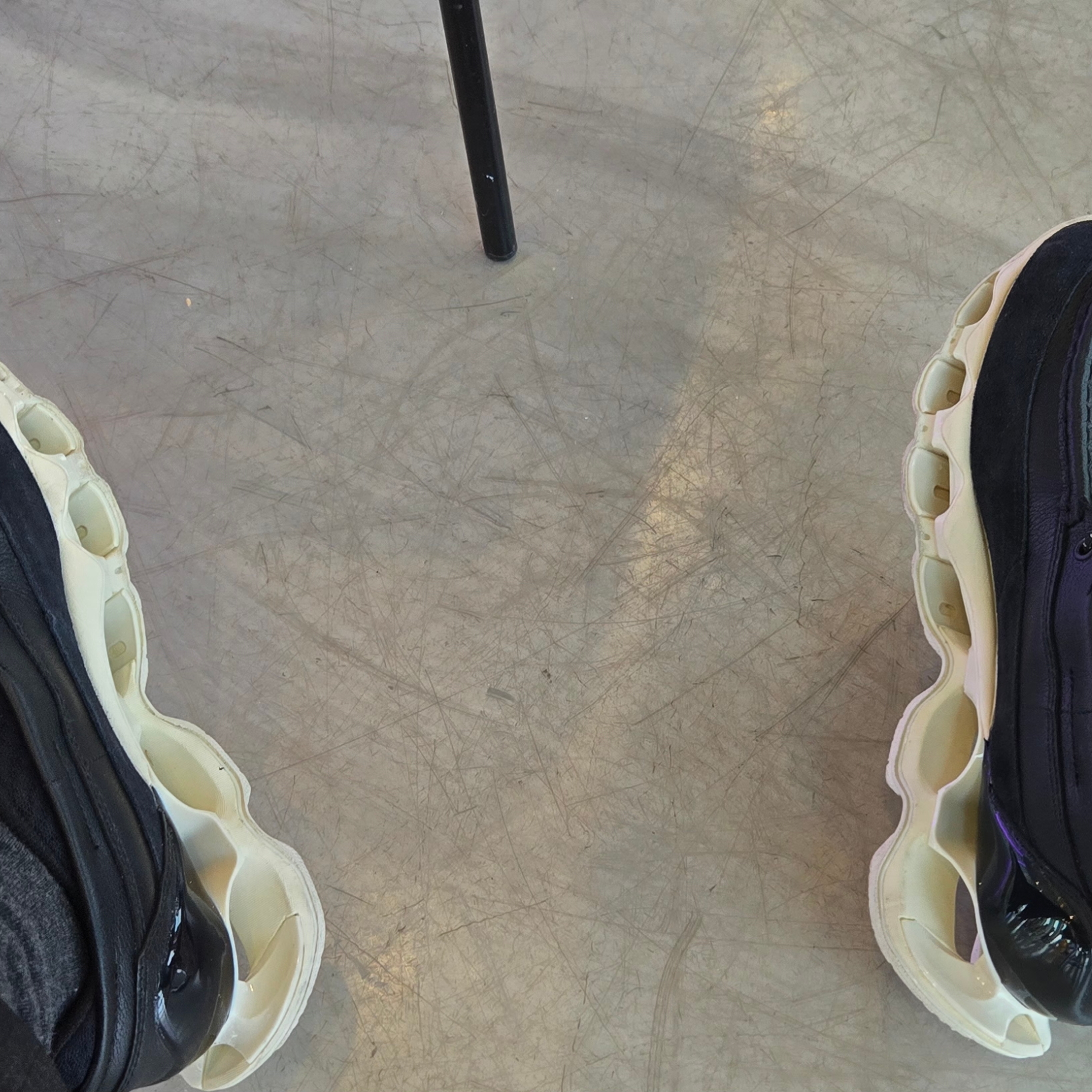 Mizuno Wave Prophecy MOC GTX Black Off White 착용 스타일