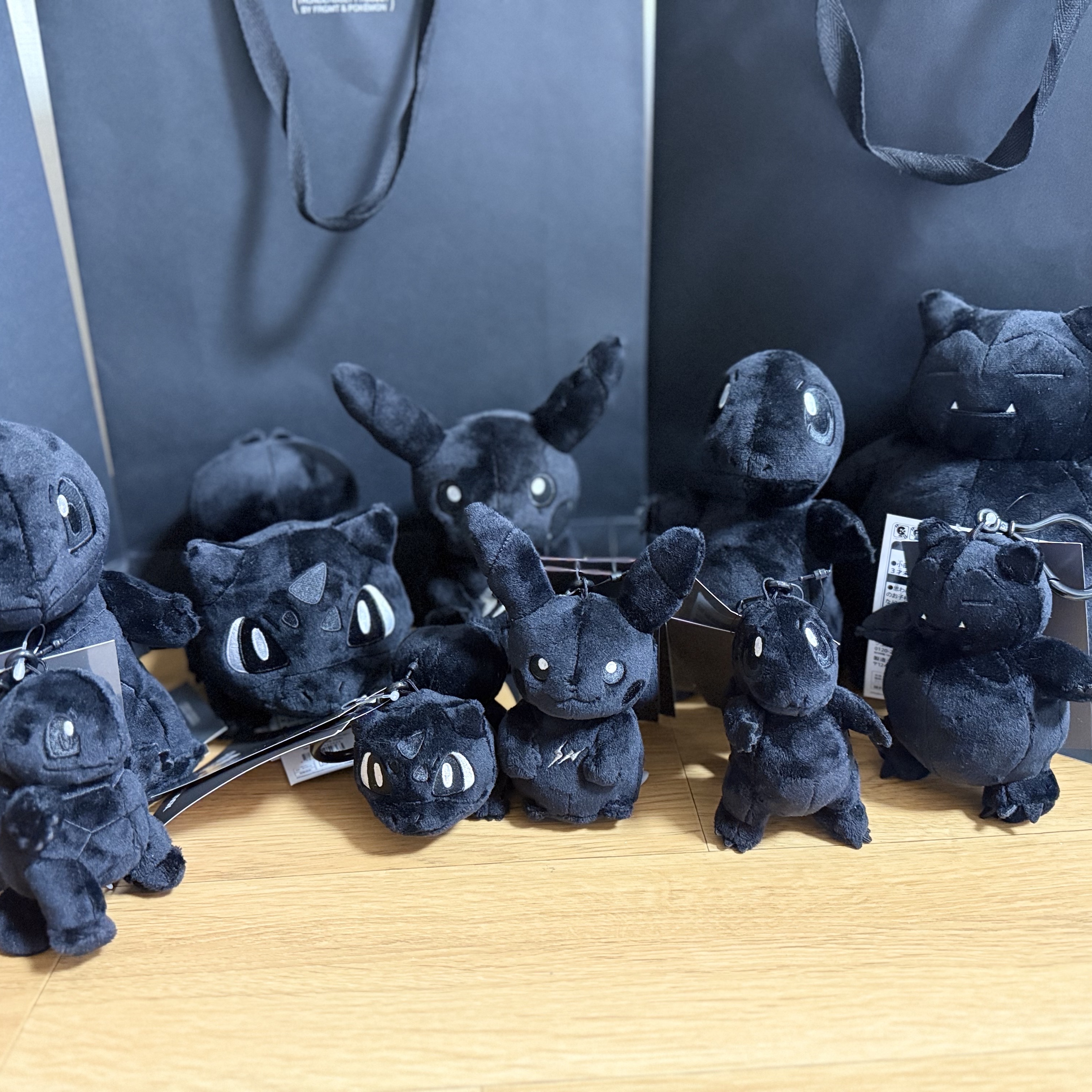 Fragment x Pokemon INN Thunderbolt Project TBP Mascot Key Ring Pikachu Black 착용 스타일
