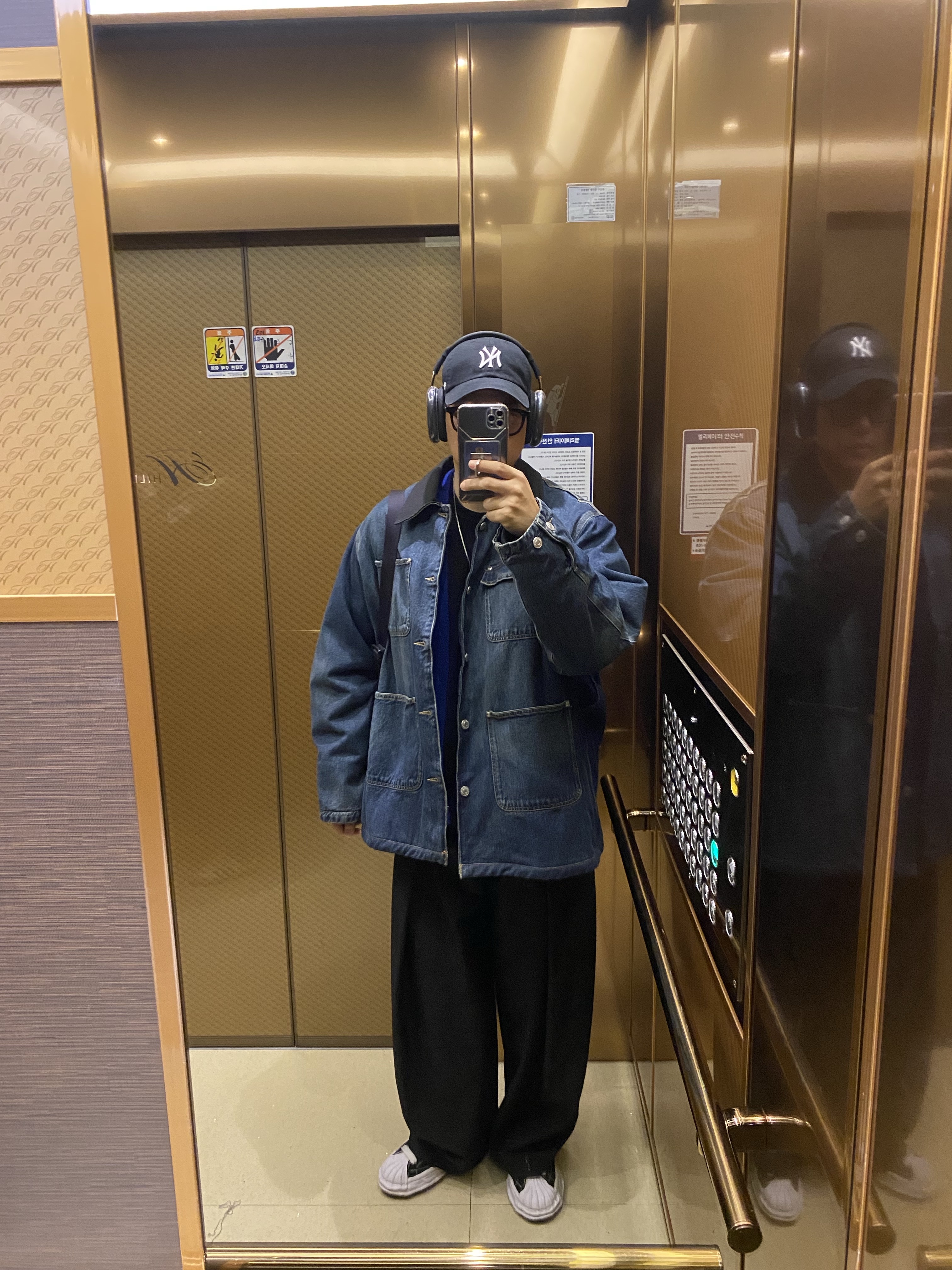 Apple AirPods Max USB C Midnight (Korean Ver.), 47 Brand New York Yankees BW Clean Up Black 착용 스타일