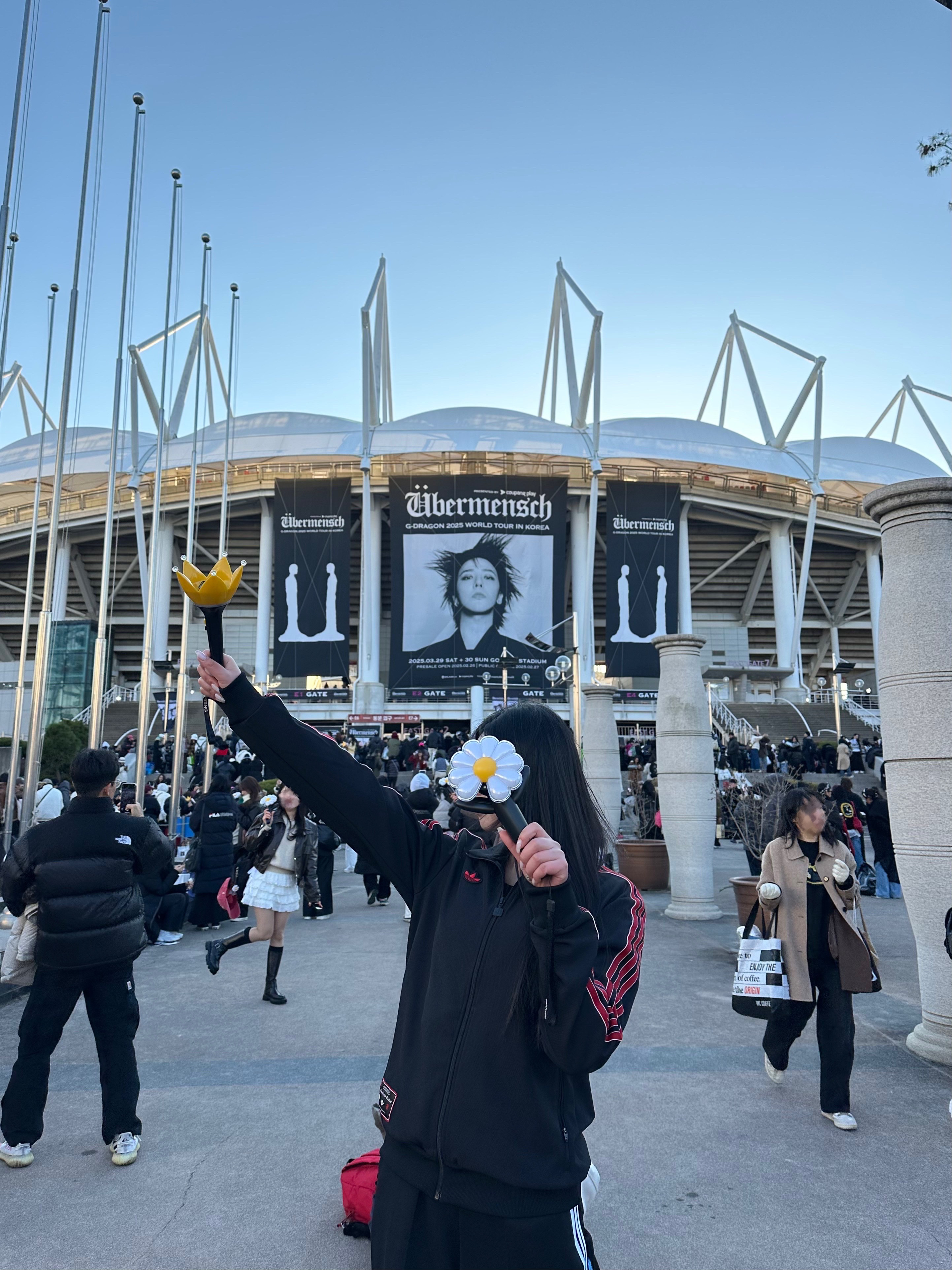 Adidas Manchester United Terrace Icon Track Top Black - KR Sizing, Bigbang Official Light Stick Ver.4 Black 2025 착용 스타일 - 2