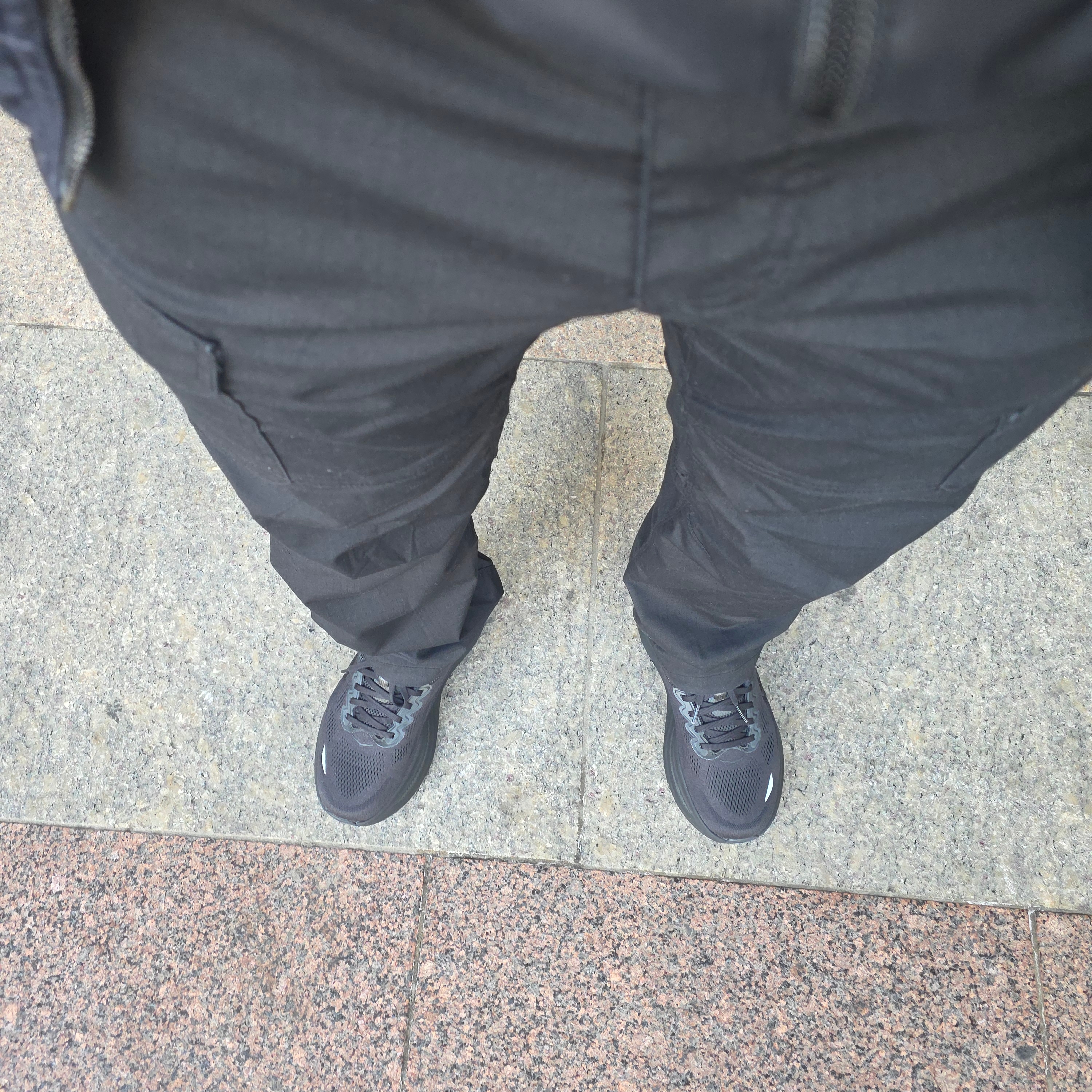 Hoka Bondi 9 Black - Wide 착용 스타일 - 2