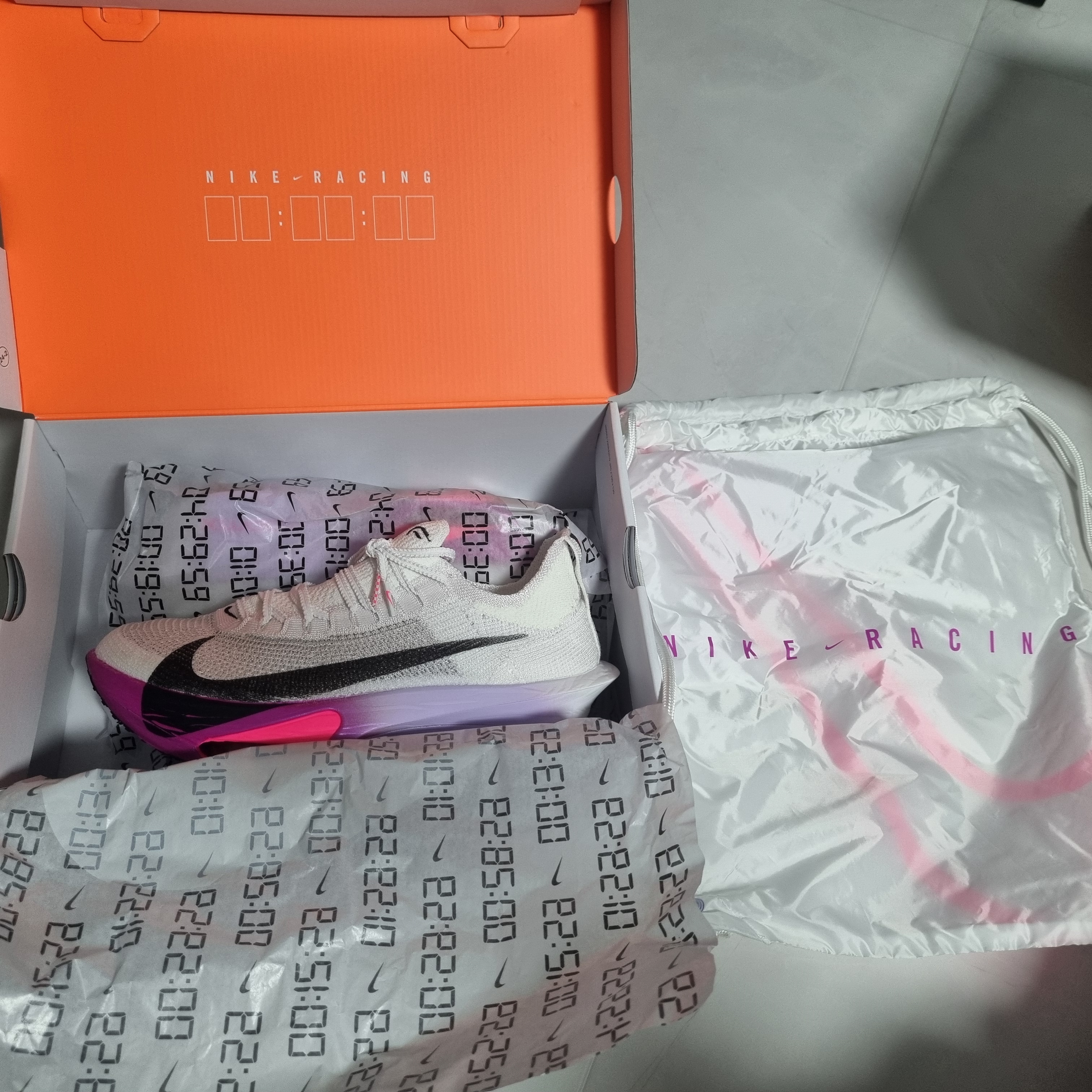 Nike Air Zoom Alphafly Next% 3 Hyper Pink 착용 스타일