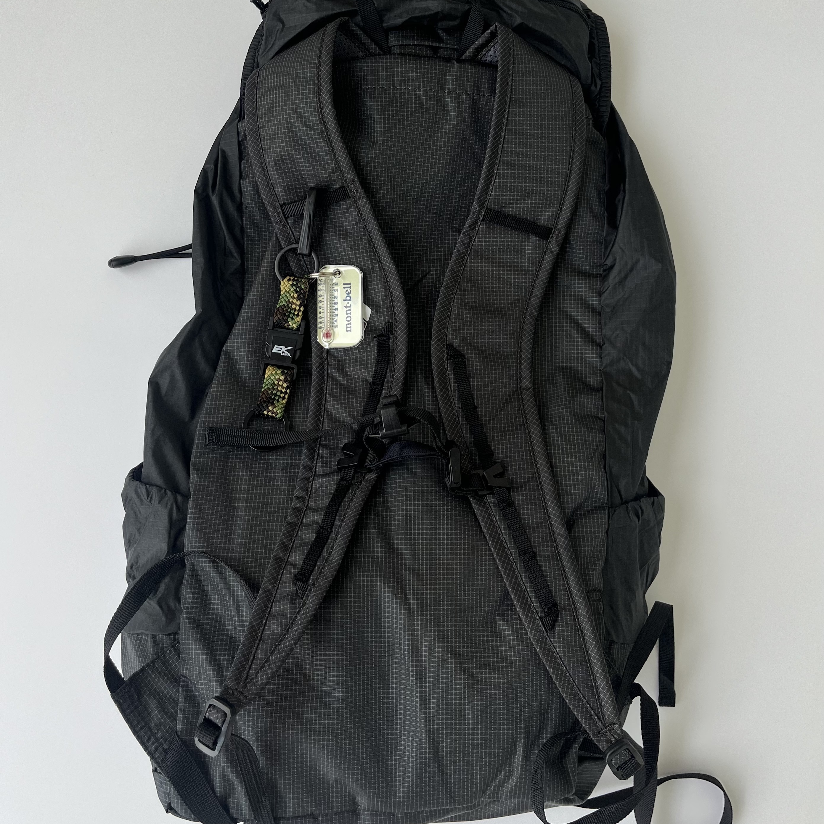 Montbell Versalite Pack 20 Backpack Gunmetal Dark Gray, Montbell Versalite Pack 15 Backpack Gunmetal 착용 스타일 - 2