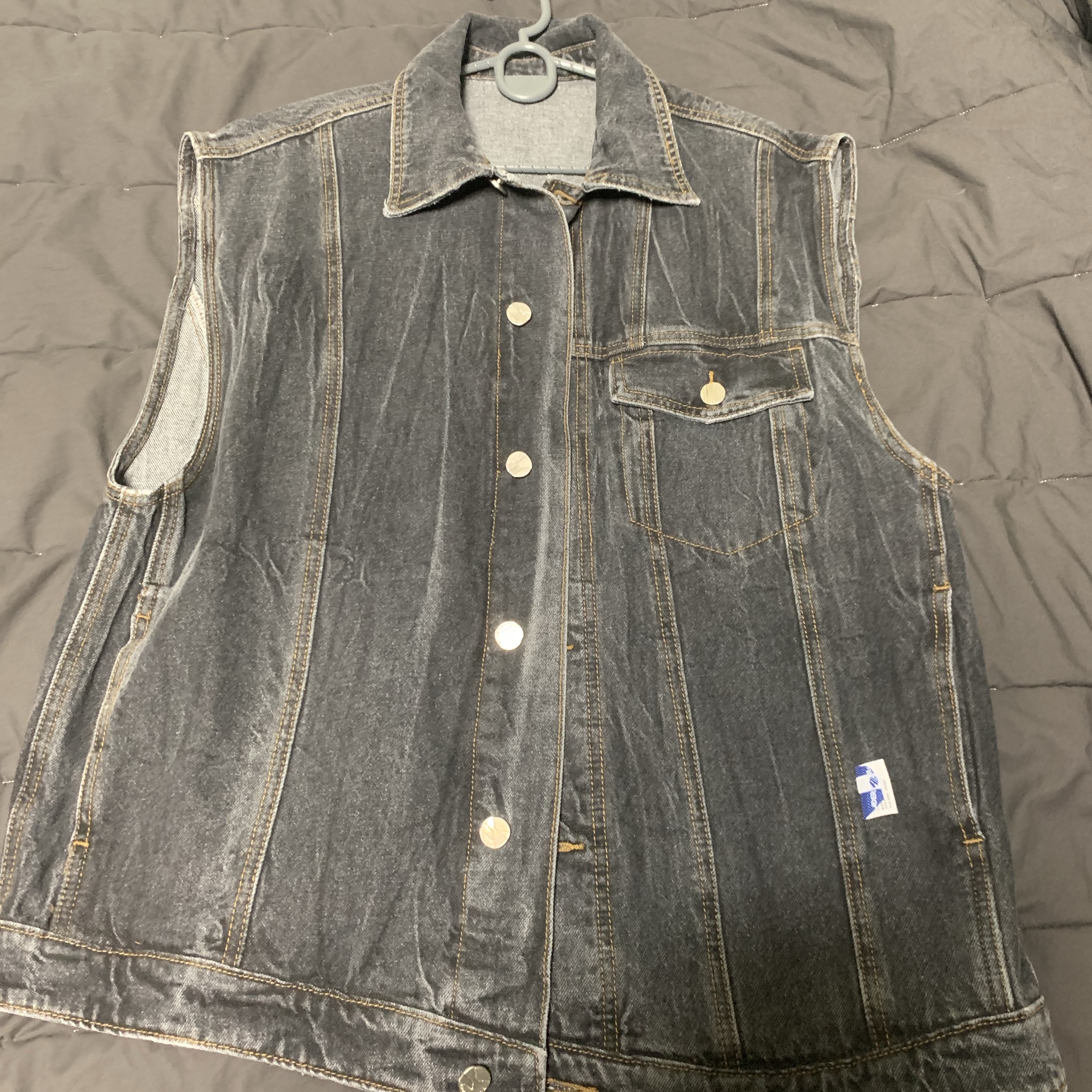 Ader Error Ash Line Vest Noir 착용 스타일