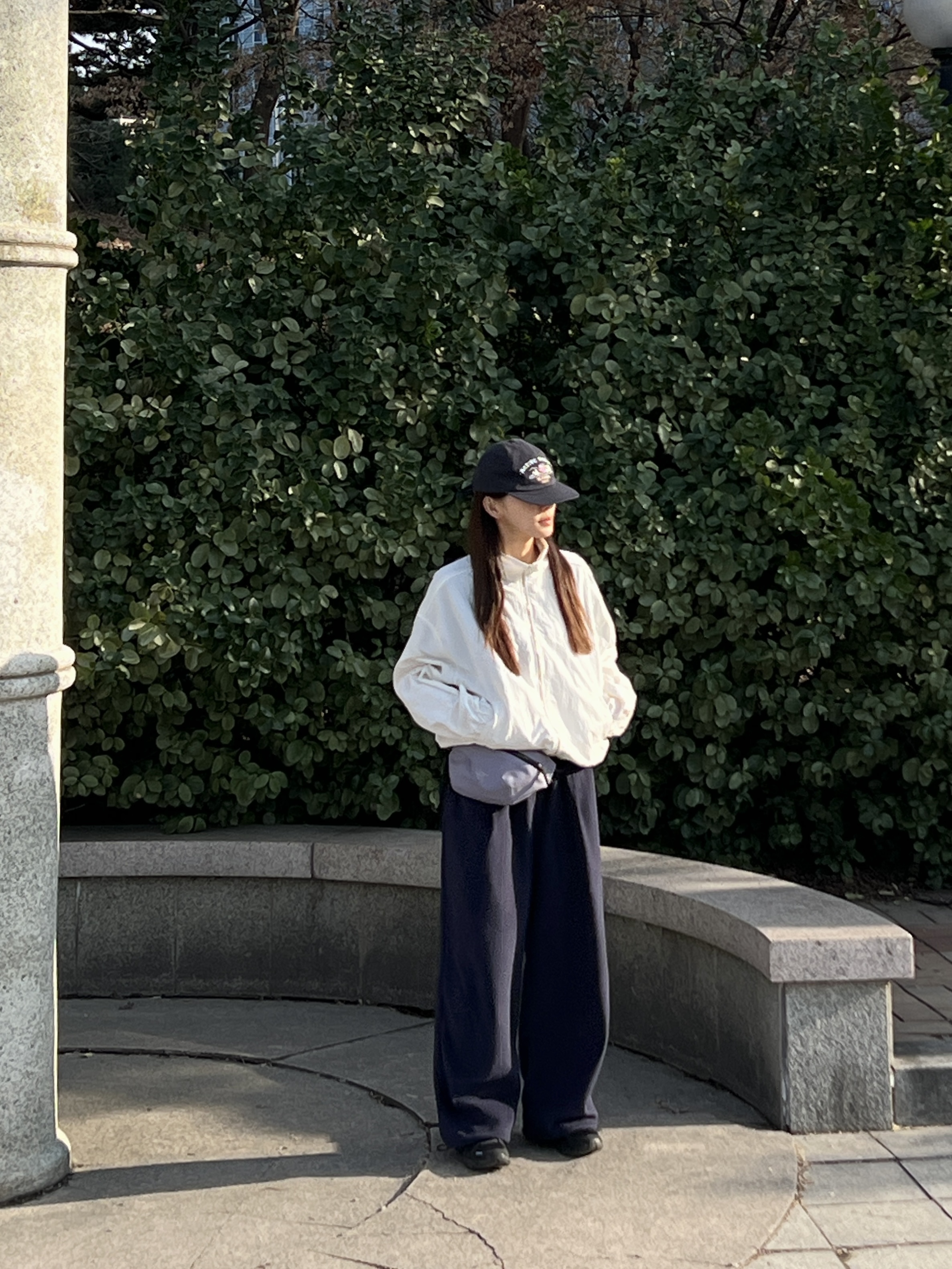 Arc'teryx Granville Crossbody Bag Expanse, Enor Native Forest Ball Cap Navy 착용 스타일 - 1