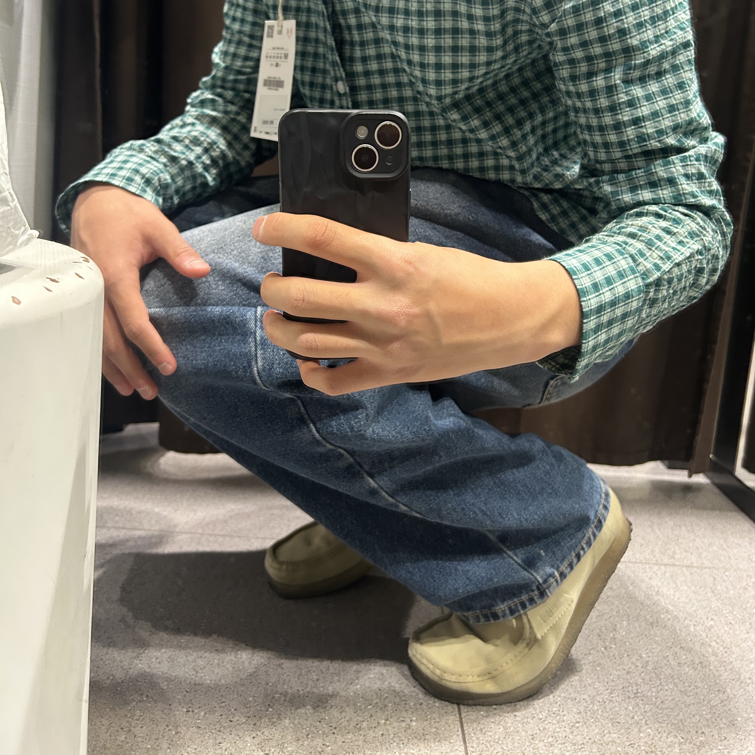 Clarks Wallabee Maple Suede 착용 스타일 - 2