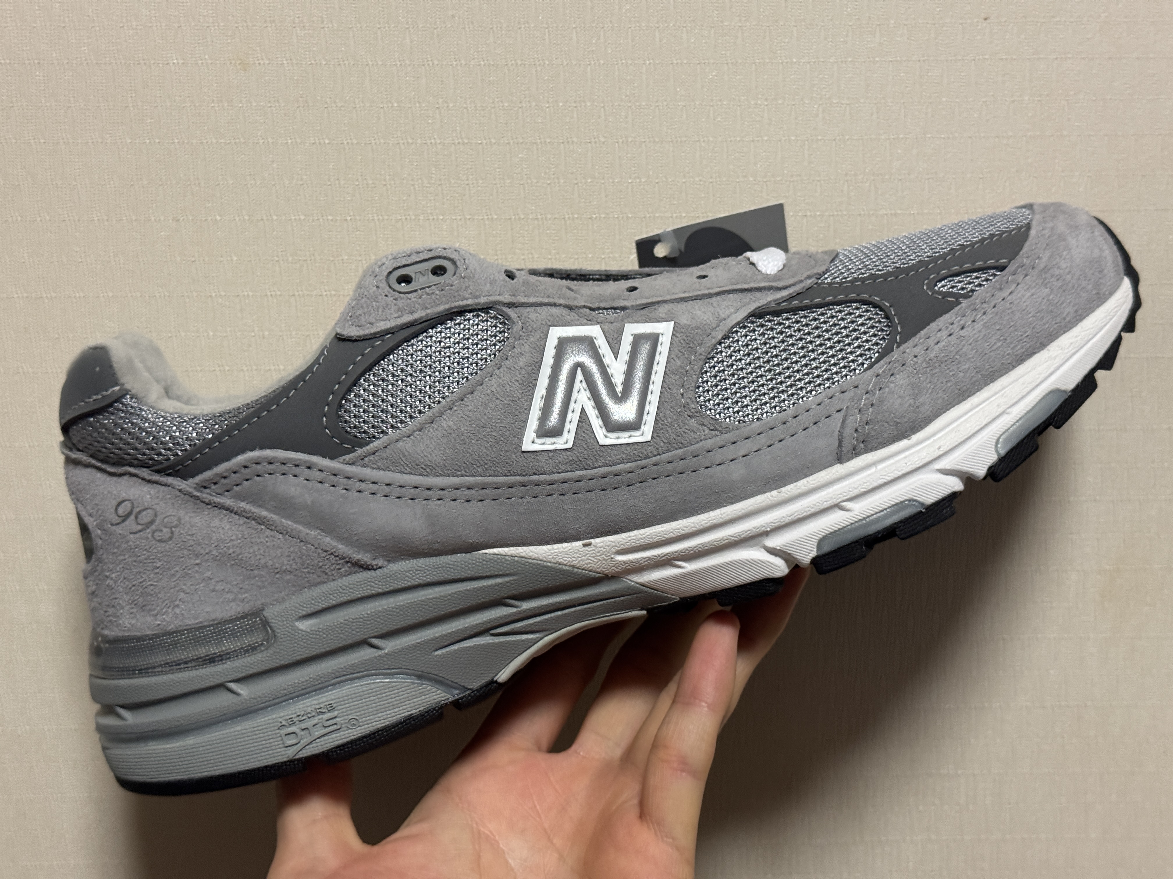 New Balance 993 Made in USA Grey - D Standard 착용 스타일