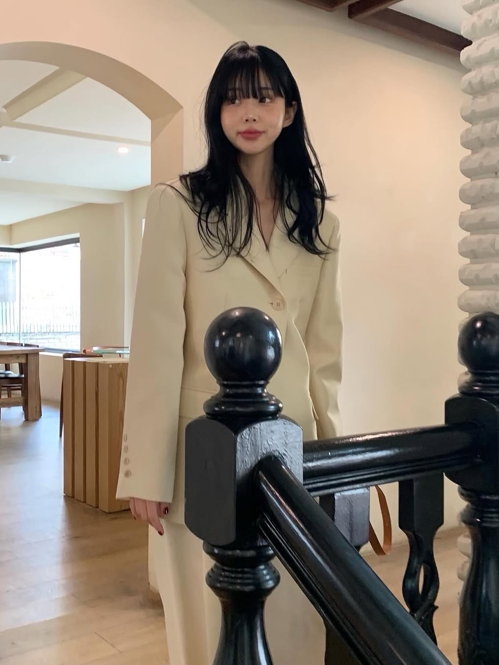FARVEN Wool Silk Jacket Cream Ivory, FARVEN Wool Silk Pants Cream Ivory 착용 스타일 - 2