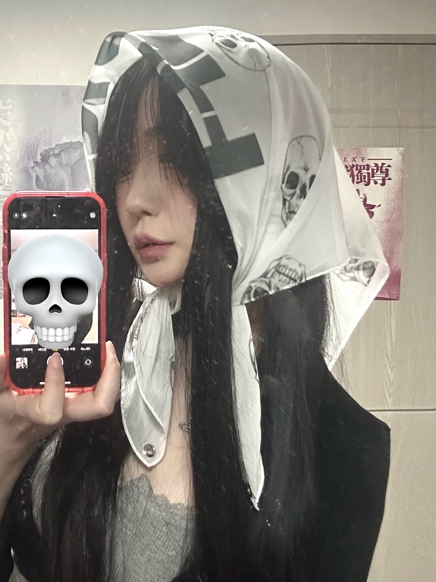 Vivienne Westwood Mayfair Bas Relief Pendant Silver, Vivienne Westwood Saffiano Biogreen Small Purse Cross Bag Black 착용 스타일