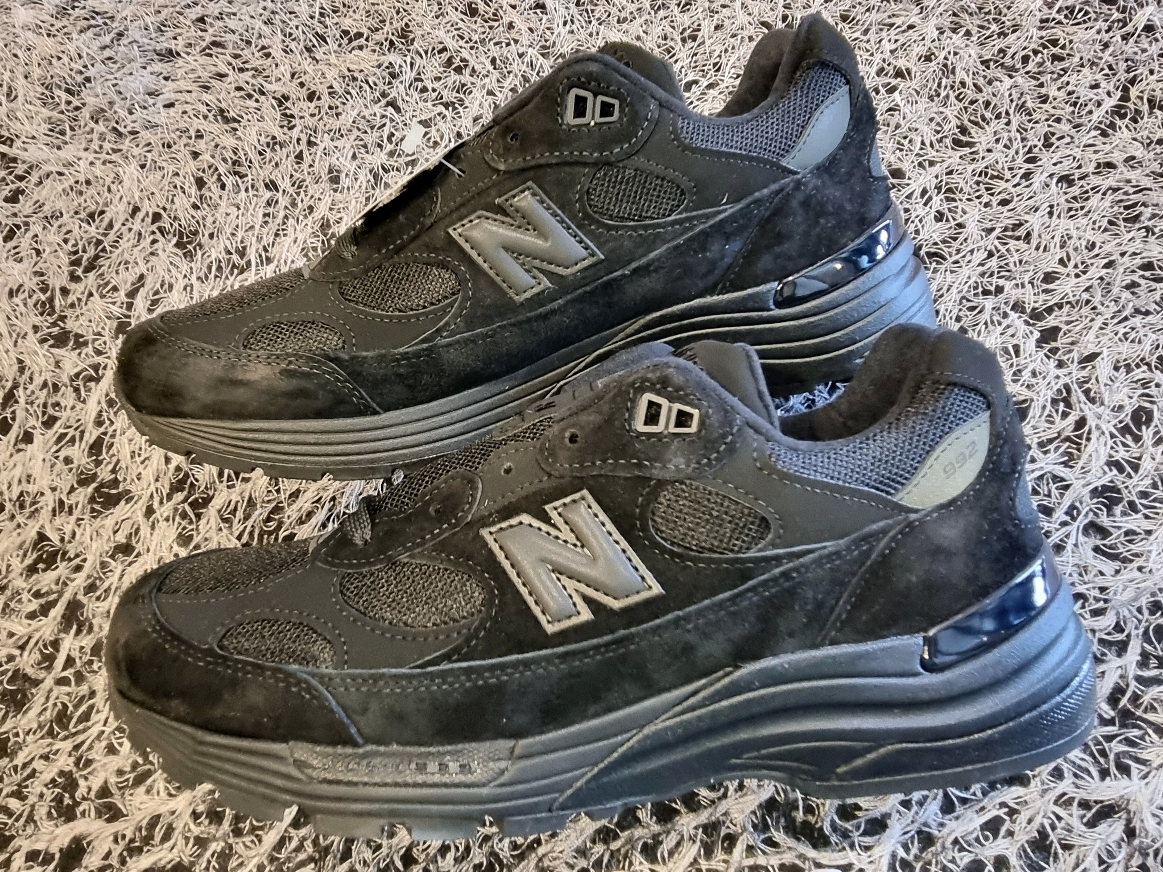 New Balance 992 Made in USA Core Black 착용 스타일 - 3