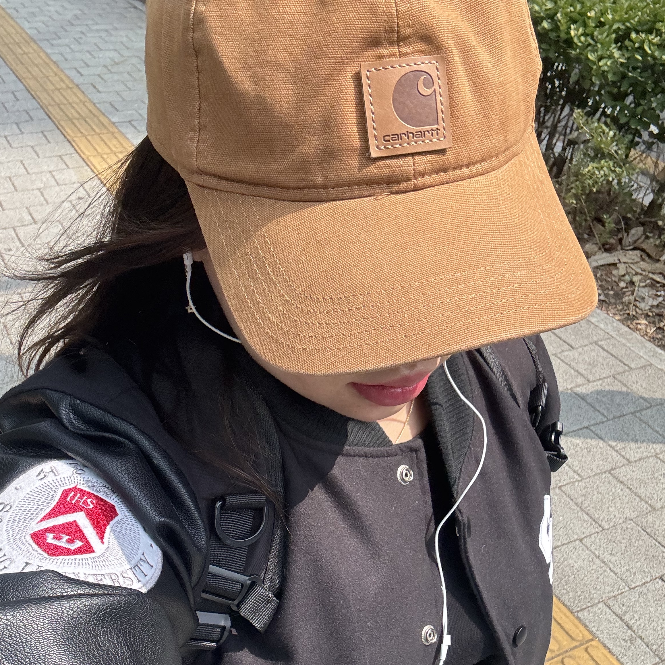 Carhartt Canvas Cap Carhartt Brown 착용 스타일