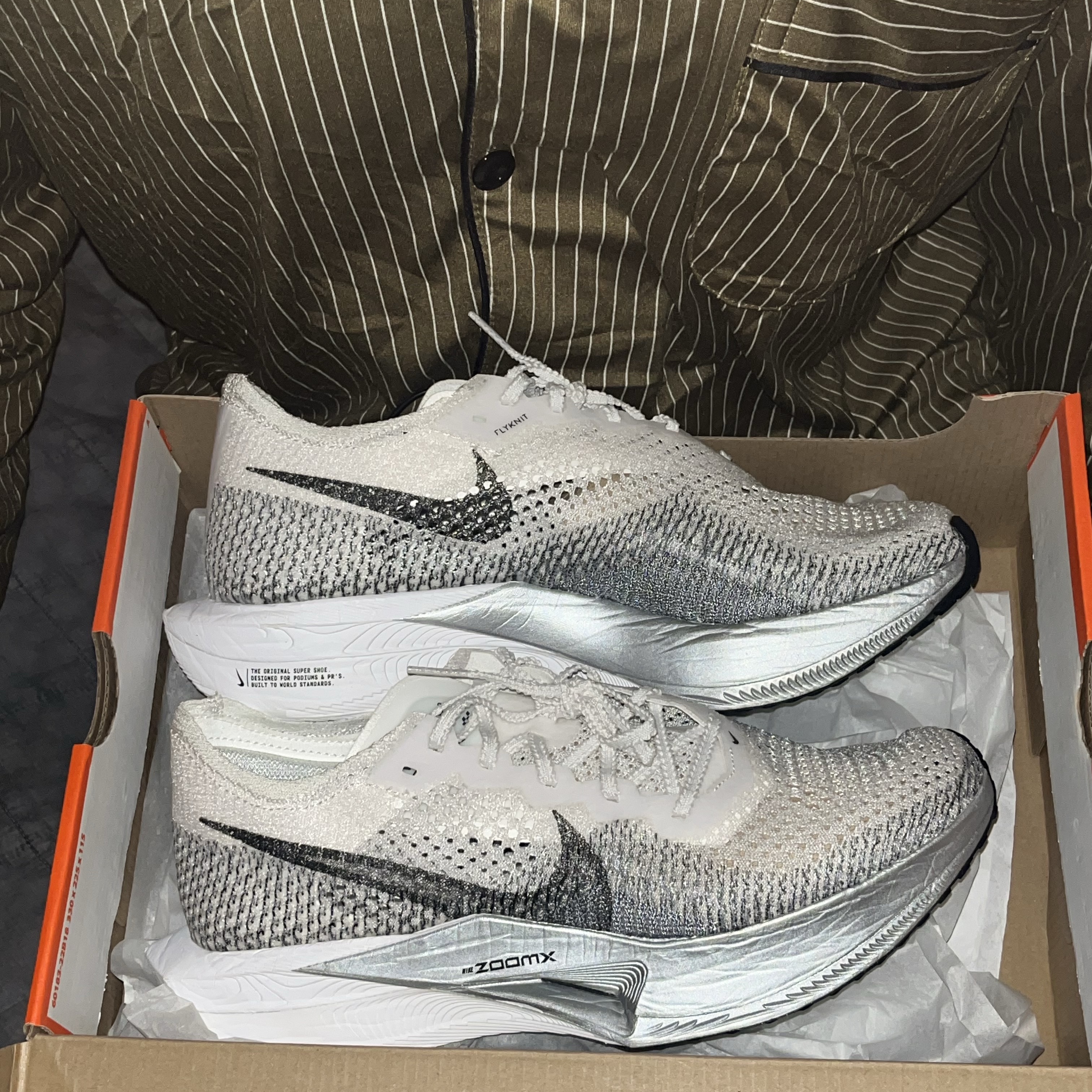 Nike ZoomX Vaporfly Next% 3 White Grey 착용 스타일 - 4