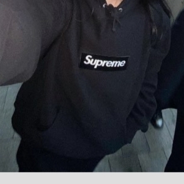 Supreme Box Logo Hooded Sweatshirt Black - 24FW 착용 스타일 - 4