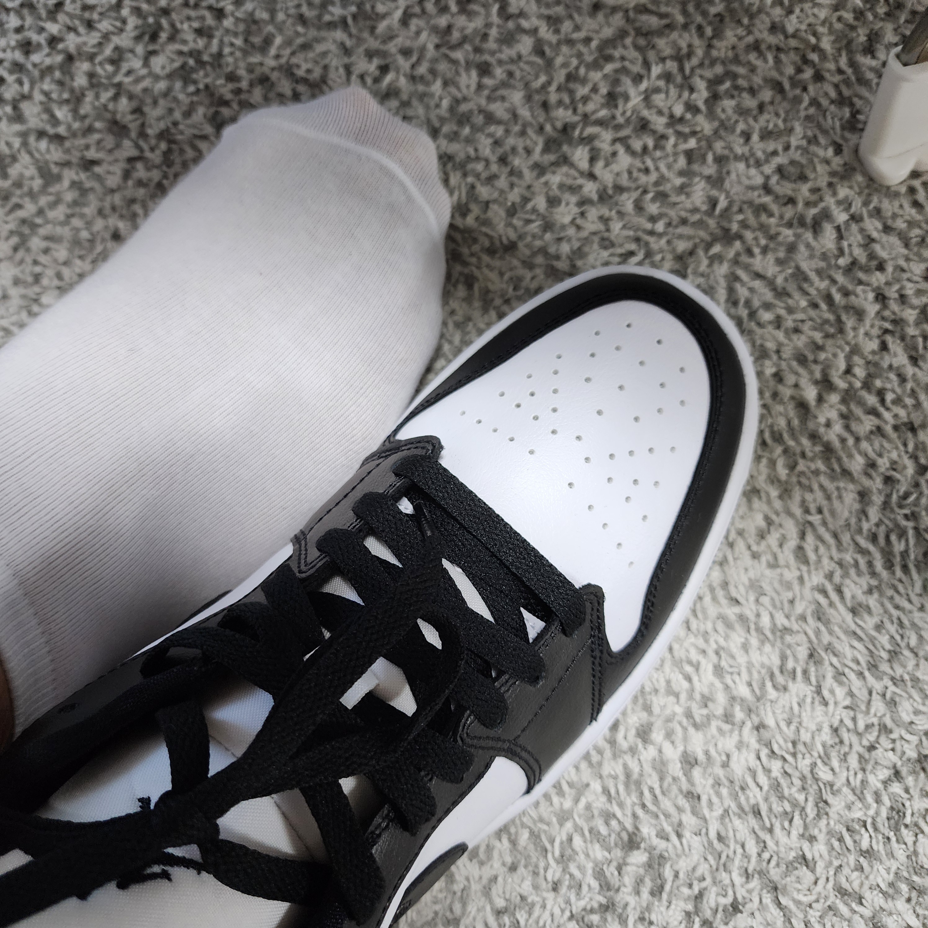 (W) Jordan 1 Low Black and White 착용 스타일