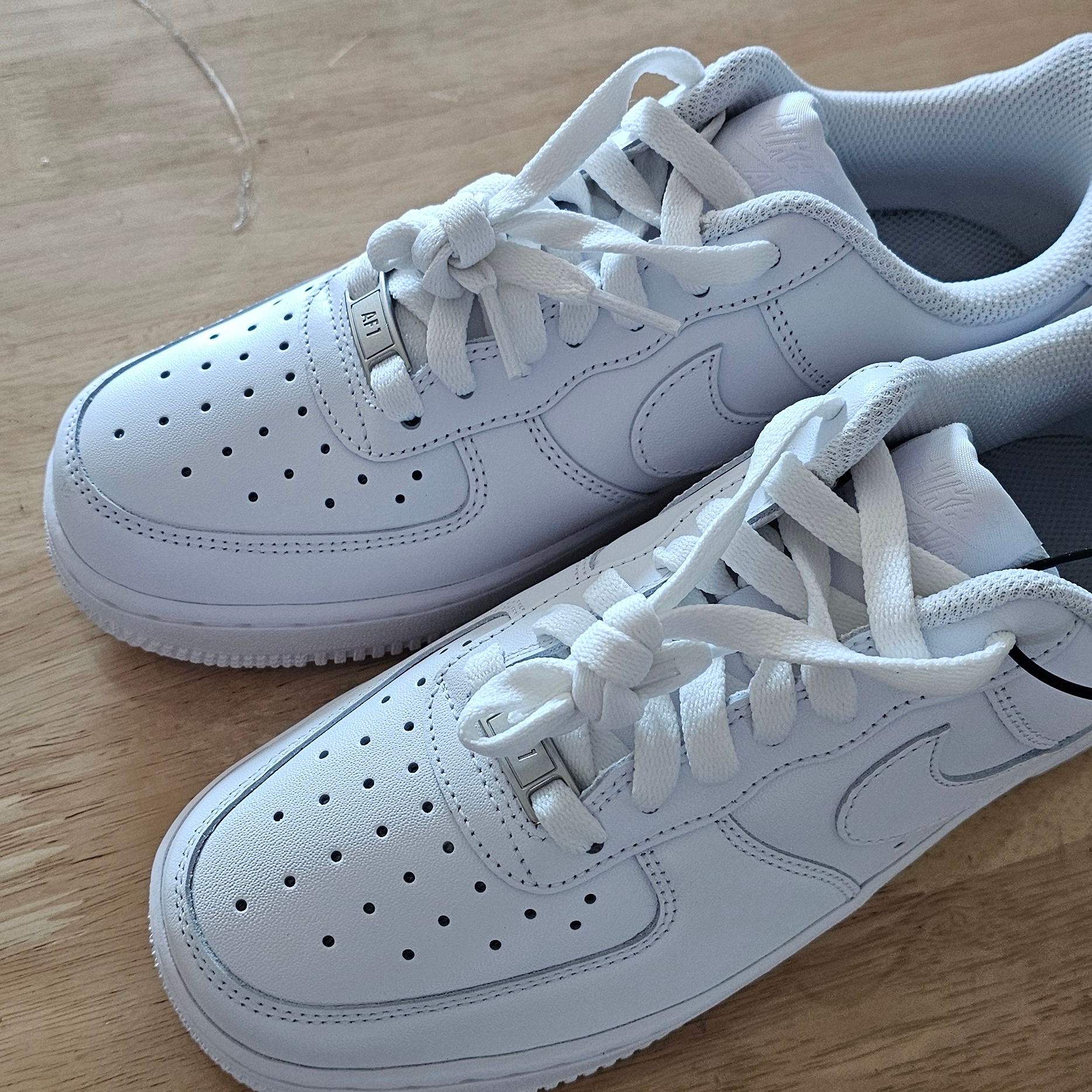 (W) Nike Air Force 1 '07 Low White 착용 스타일