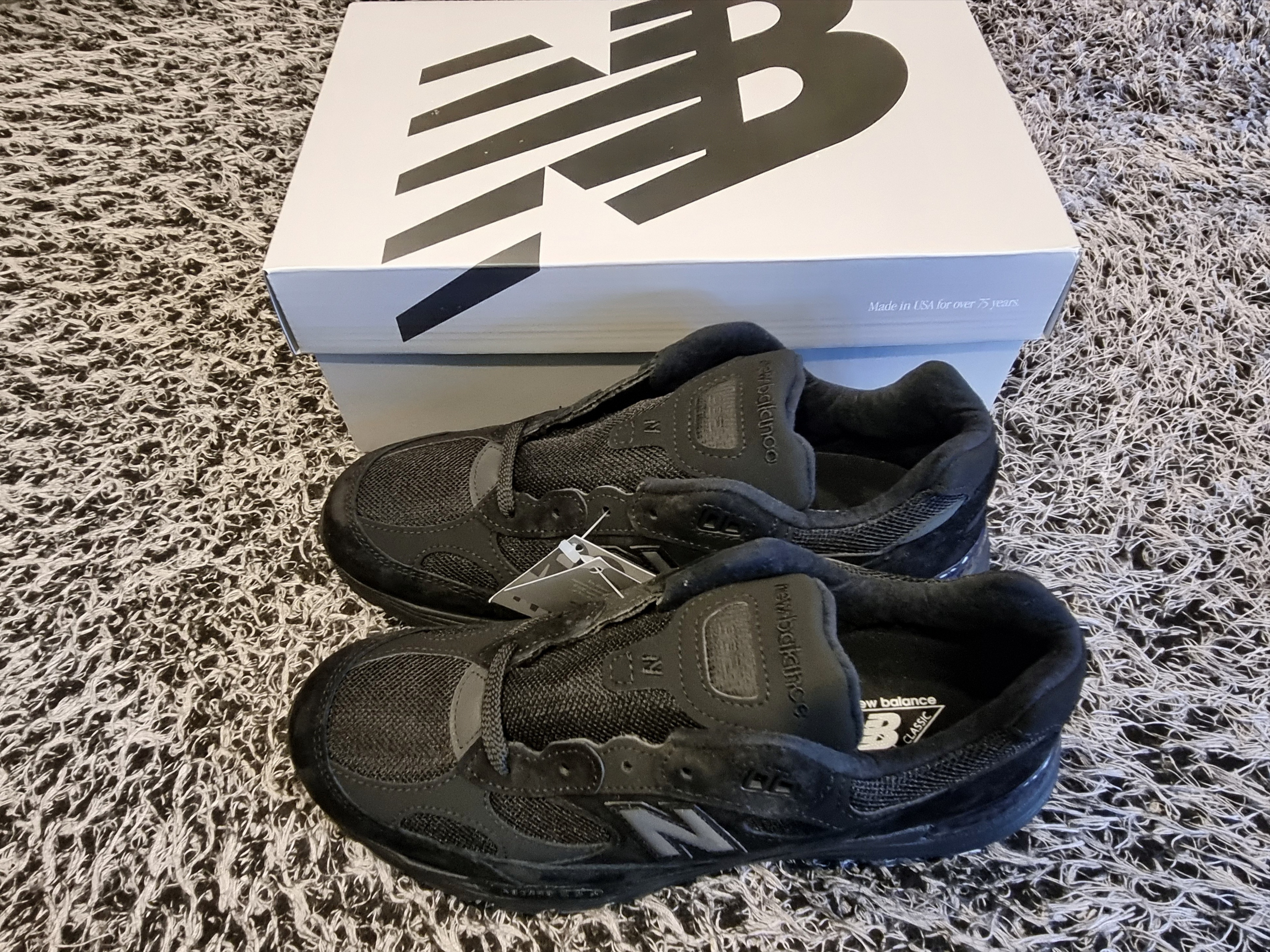 New Balance 992 Made in USA Core Black 착용 스타일 - 9