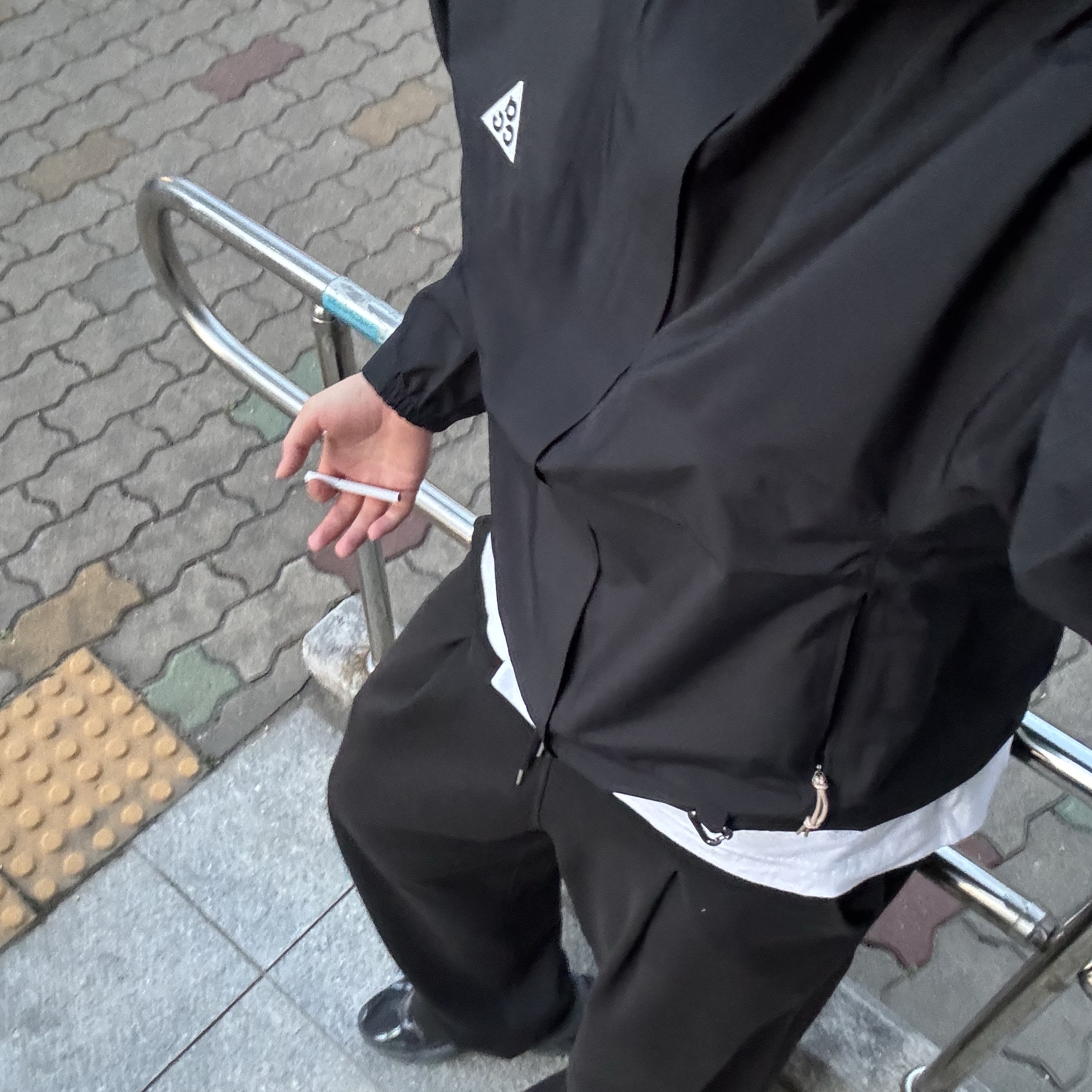 Nike ACG Storm-Fit ADV Cascade Rains Full Zip Jacket Black - Asia, Nike V2K Run Black Anthracite 착용 스타일