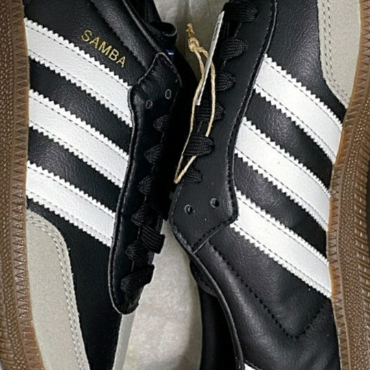 Adidas Samba Vegan Black White 착용 스타일