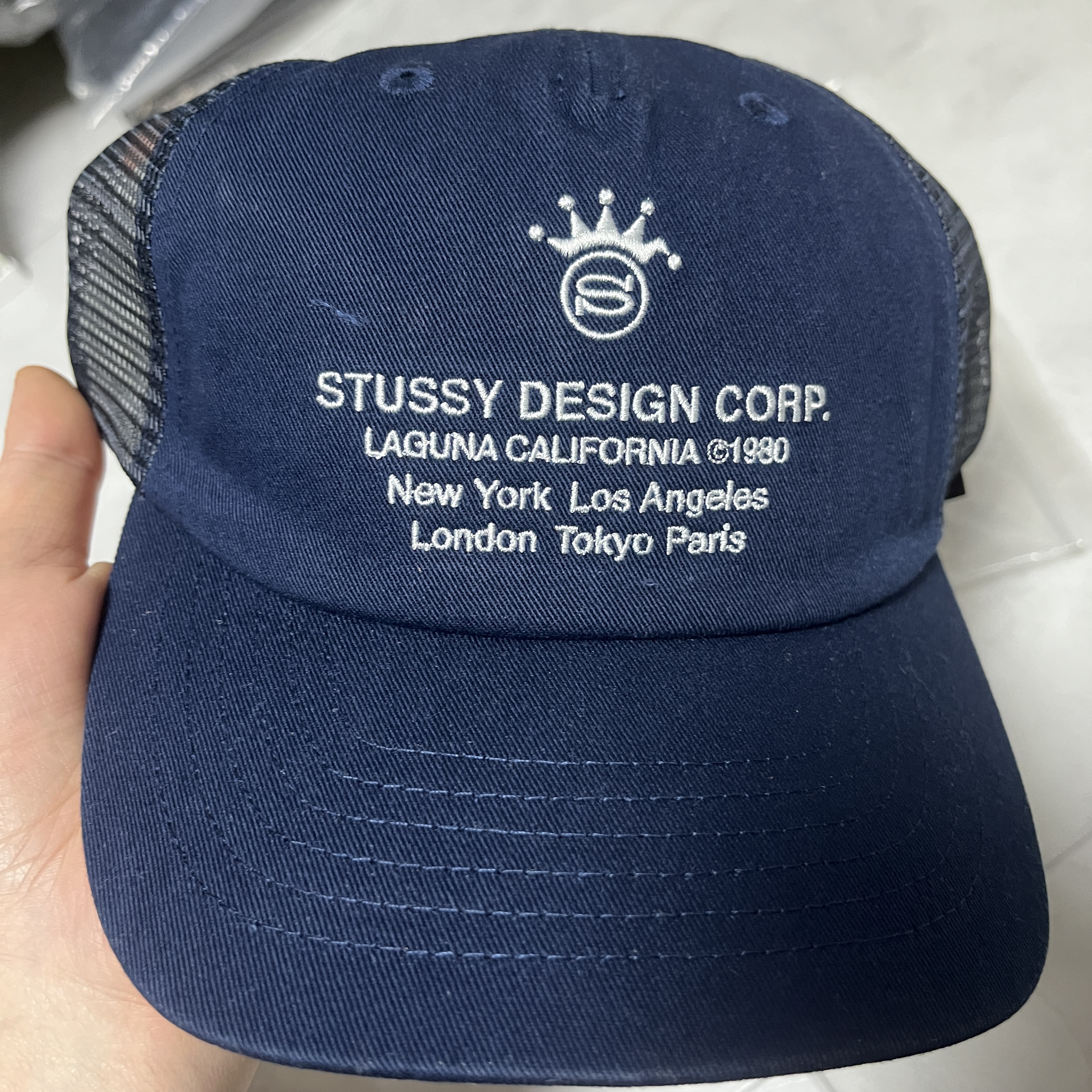Stussy Low Profile Design Corp Trucker Snapback Navy 착용 스타일