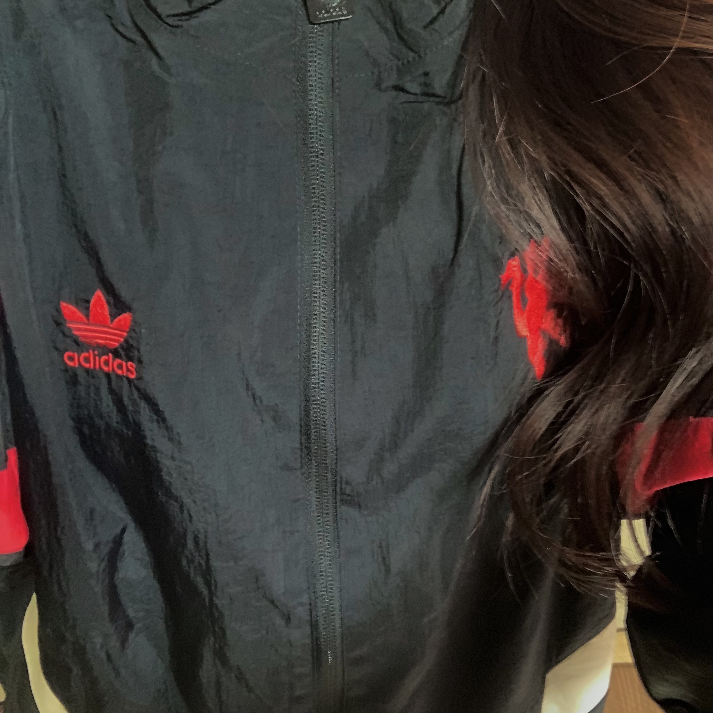Adidas Manchester United Originals Track Top Black Red - KR Sizing 착용 스타일