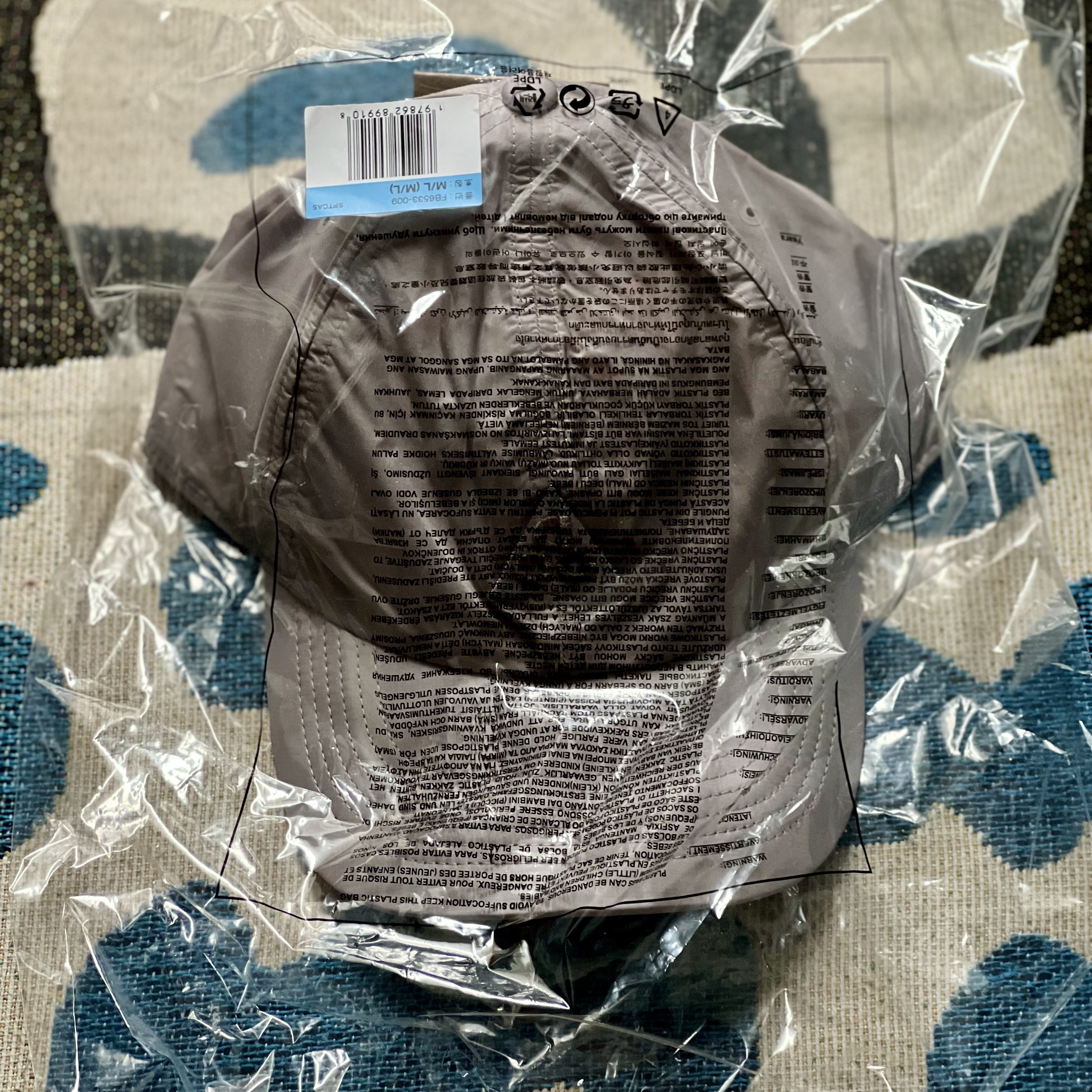 Nike ACG Dri-Fit Club Trail Cap College Grey 착용 스타일