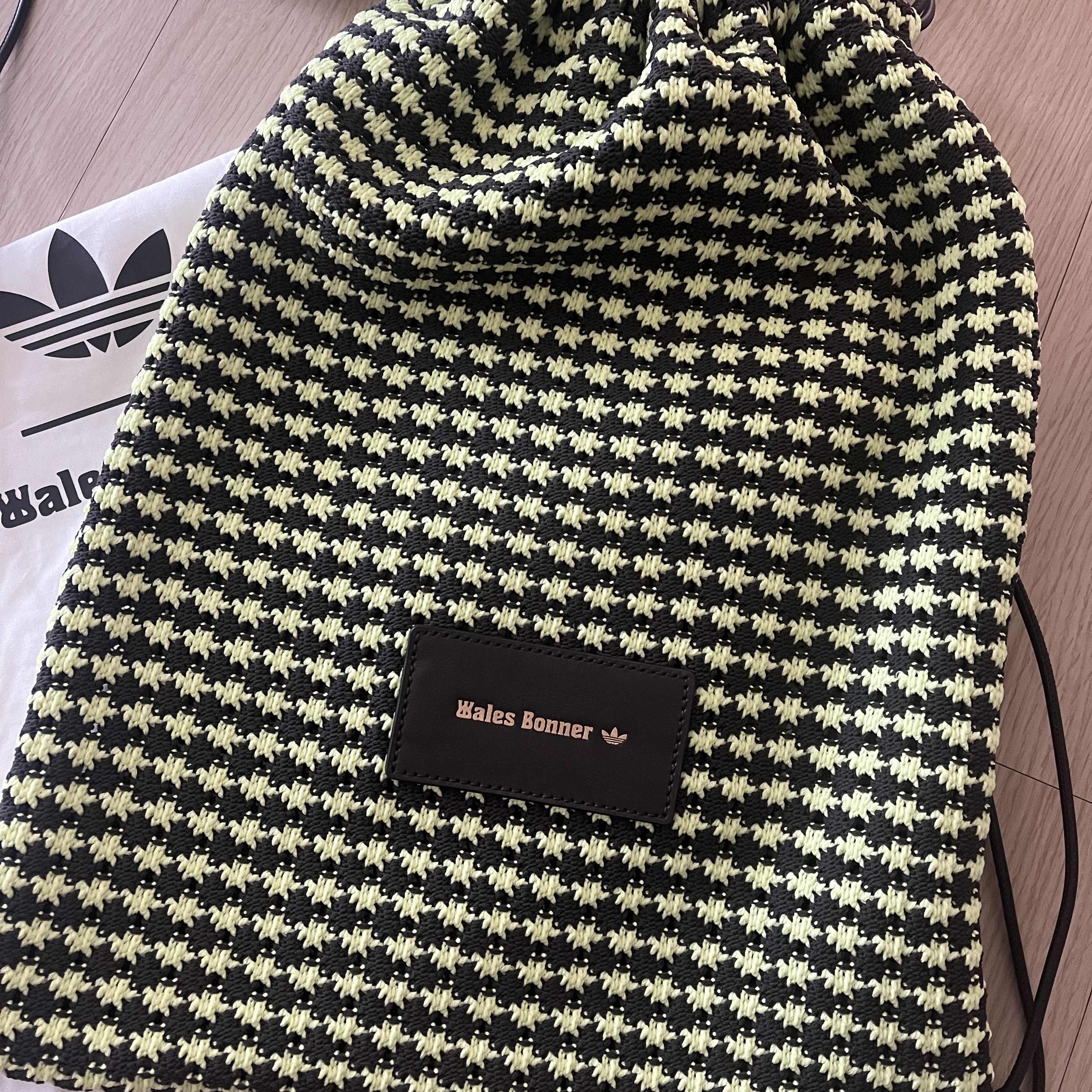 Adidas x Wales Bonner Crochet Bag Semi Frozen Yellow 착용 스타일
