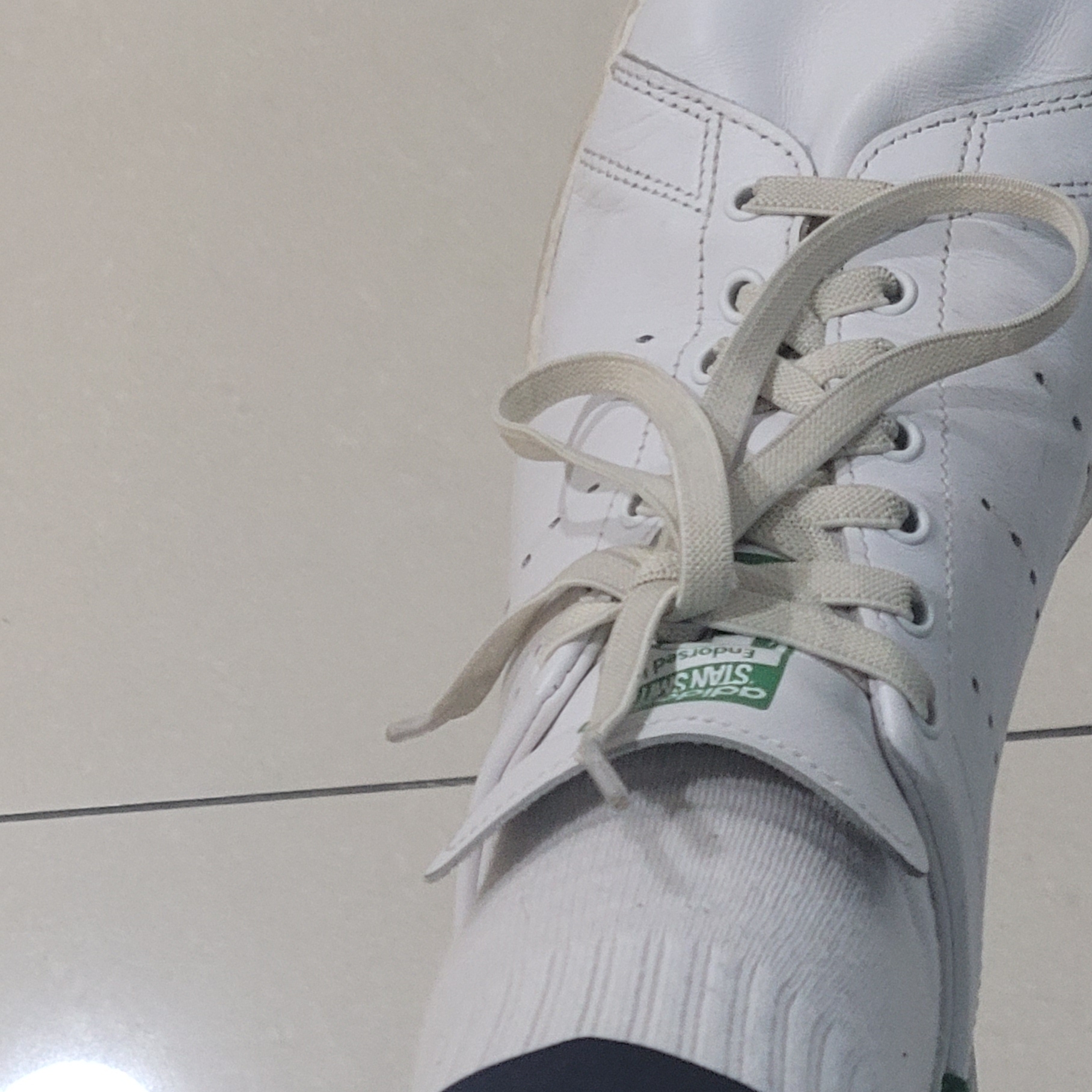 Adidas Stan Smith Decon Cloud White Green 착용 스타일