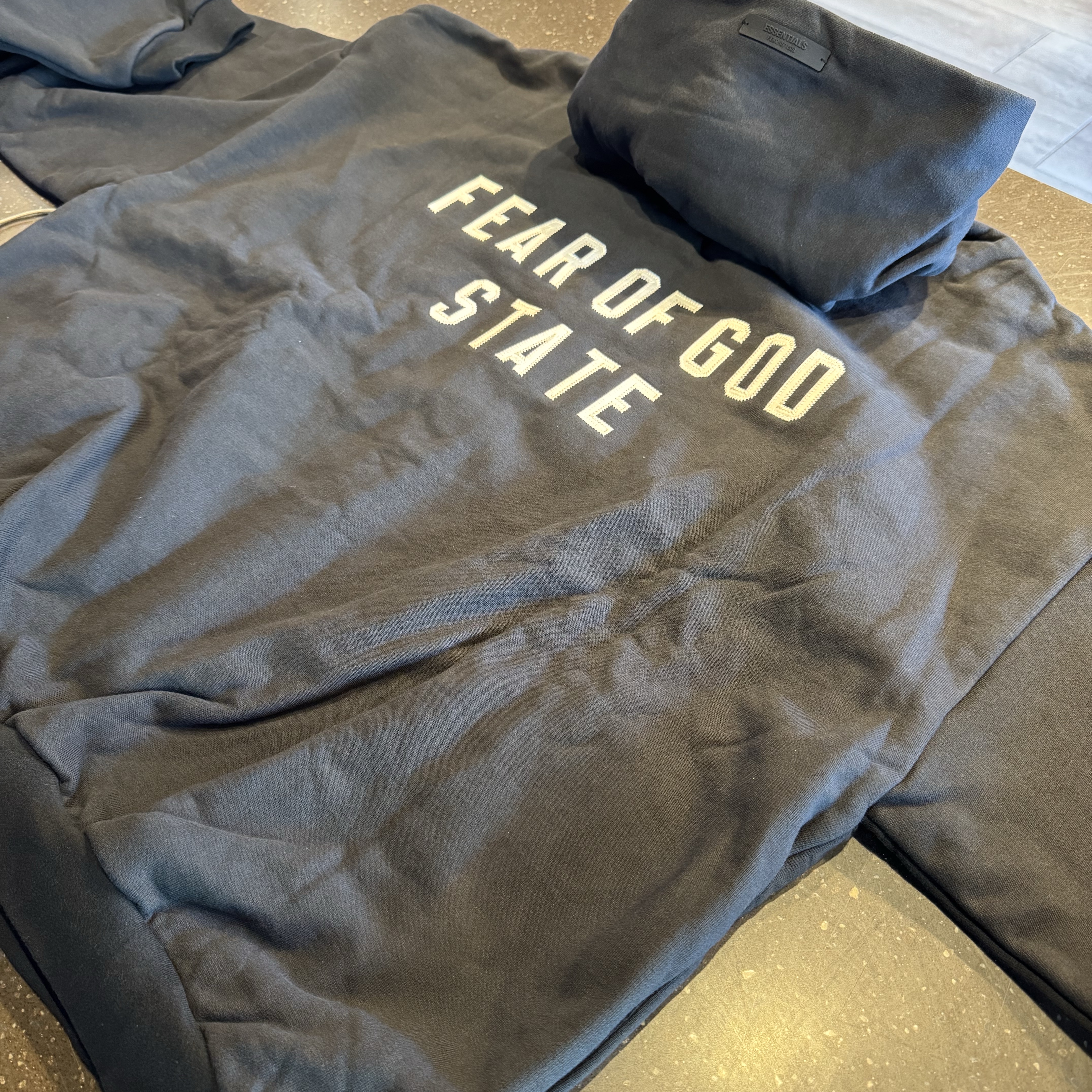Essentials Heavy Fleece Full Zip Hoodie Black - 24FW 착용 스타일 - 1
