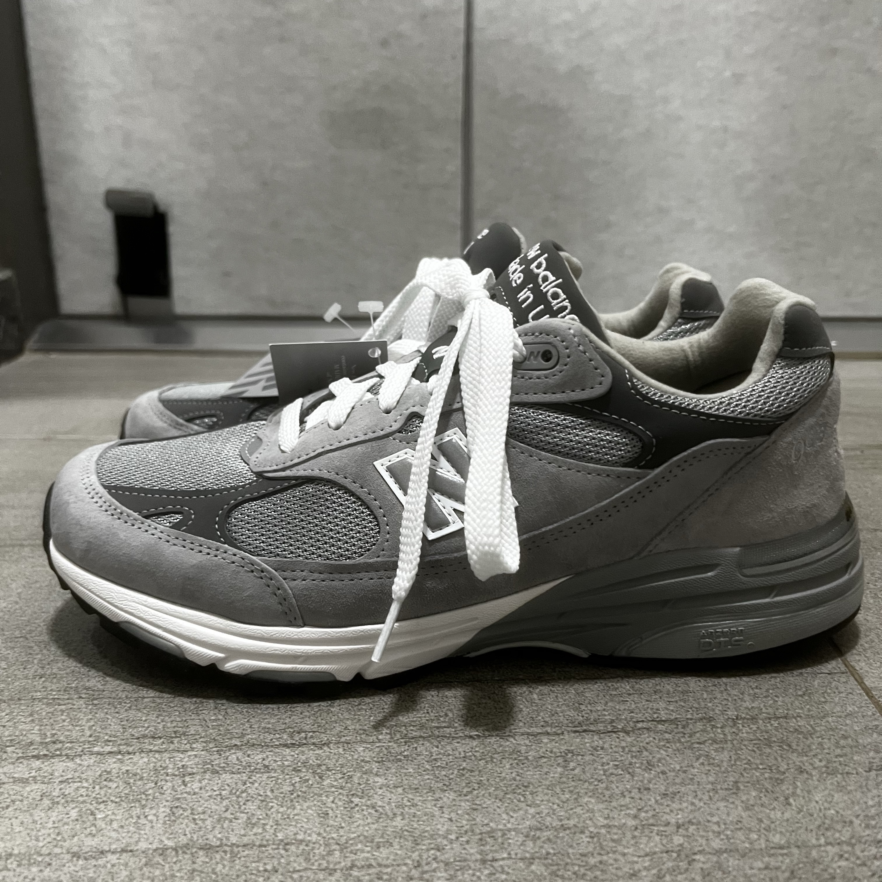 New Balance 993 Made in USA Grey - D Standard 착용 스타일 - 2