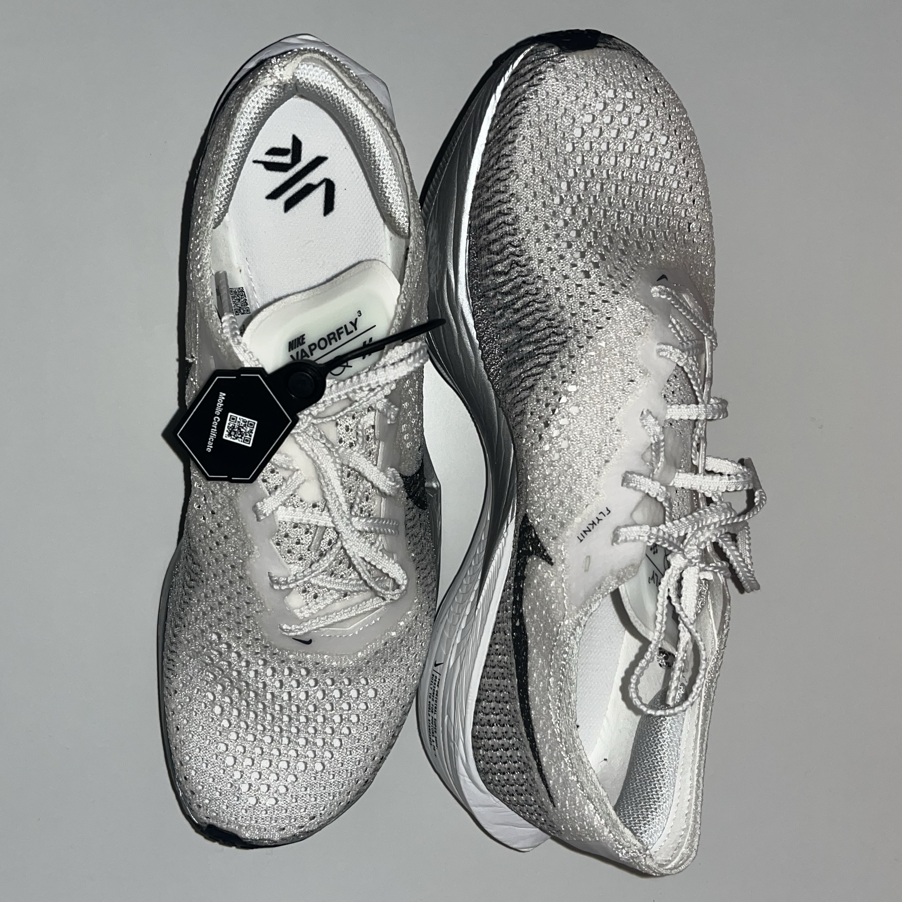 Nike ZoomX Vaporfly Next% 3 White Grey 착용 스타일 - 2