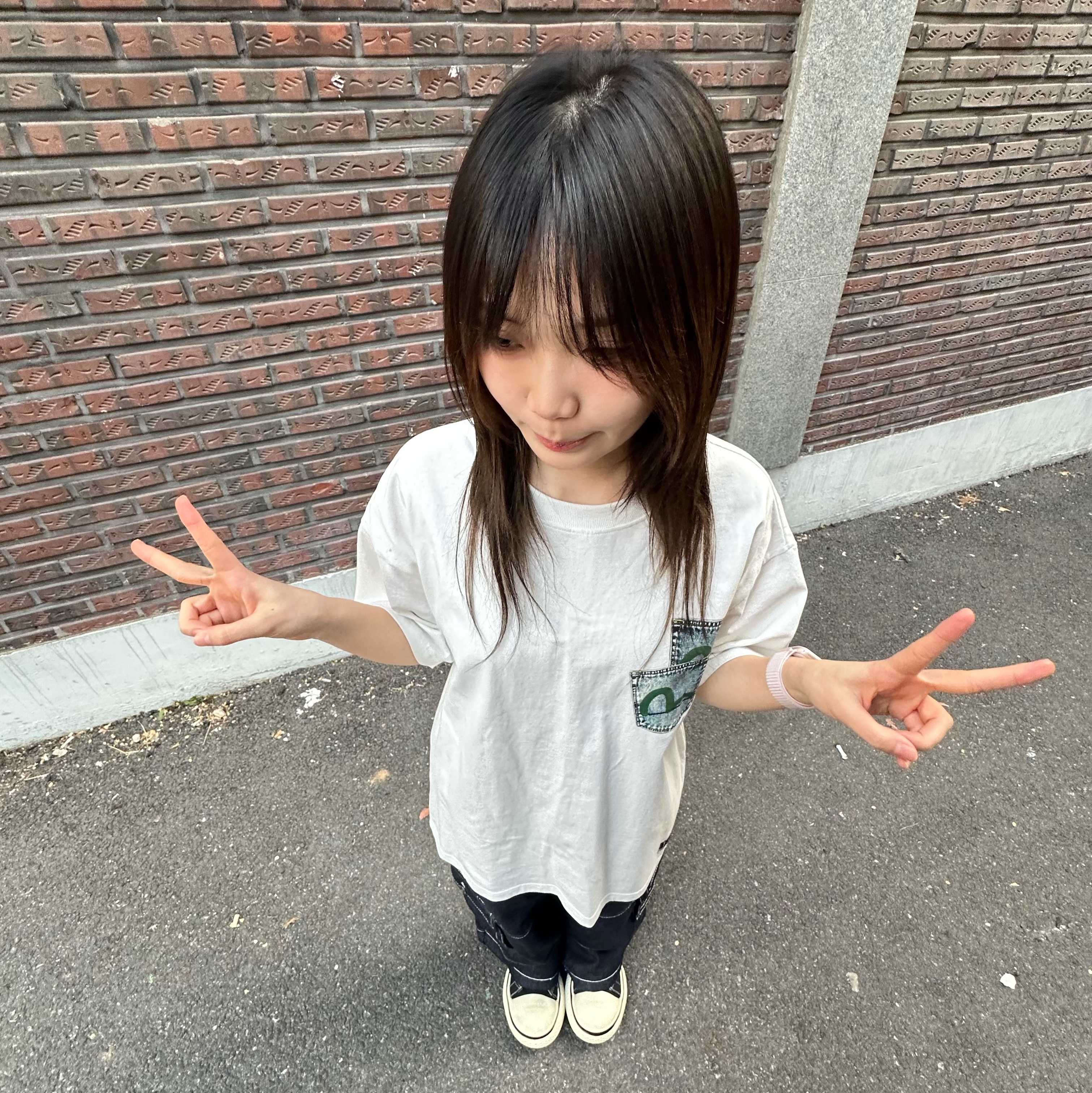 Old Order x Disney Big Head Canvas Mickey, True Religion x KIRSH Stitch Point Denim Cargo Pants Blue Denim 착용 스타일 - 5