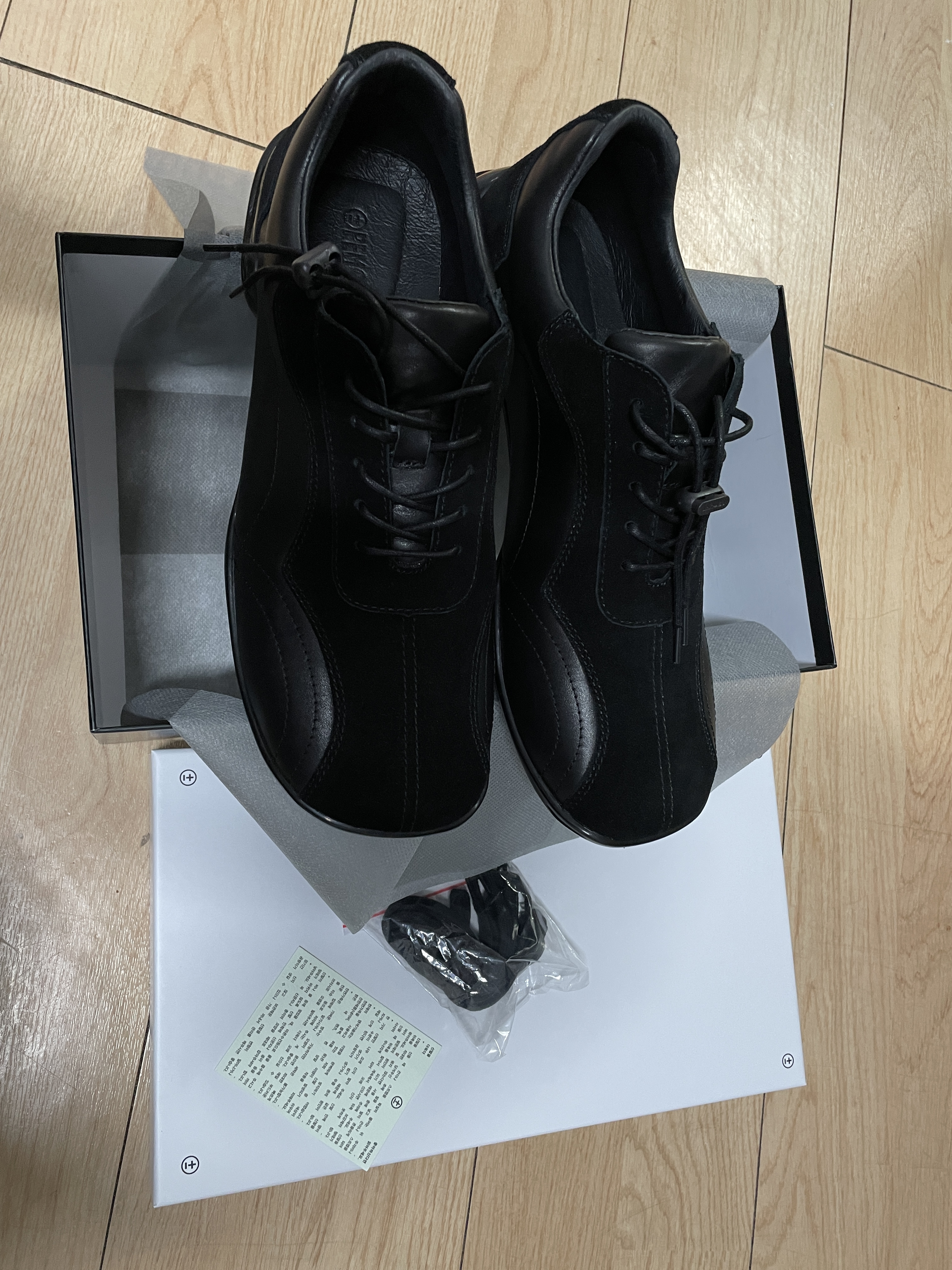 Pemont Square Black 착용 스타일 - 2