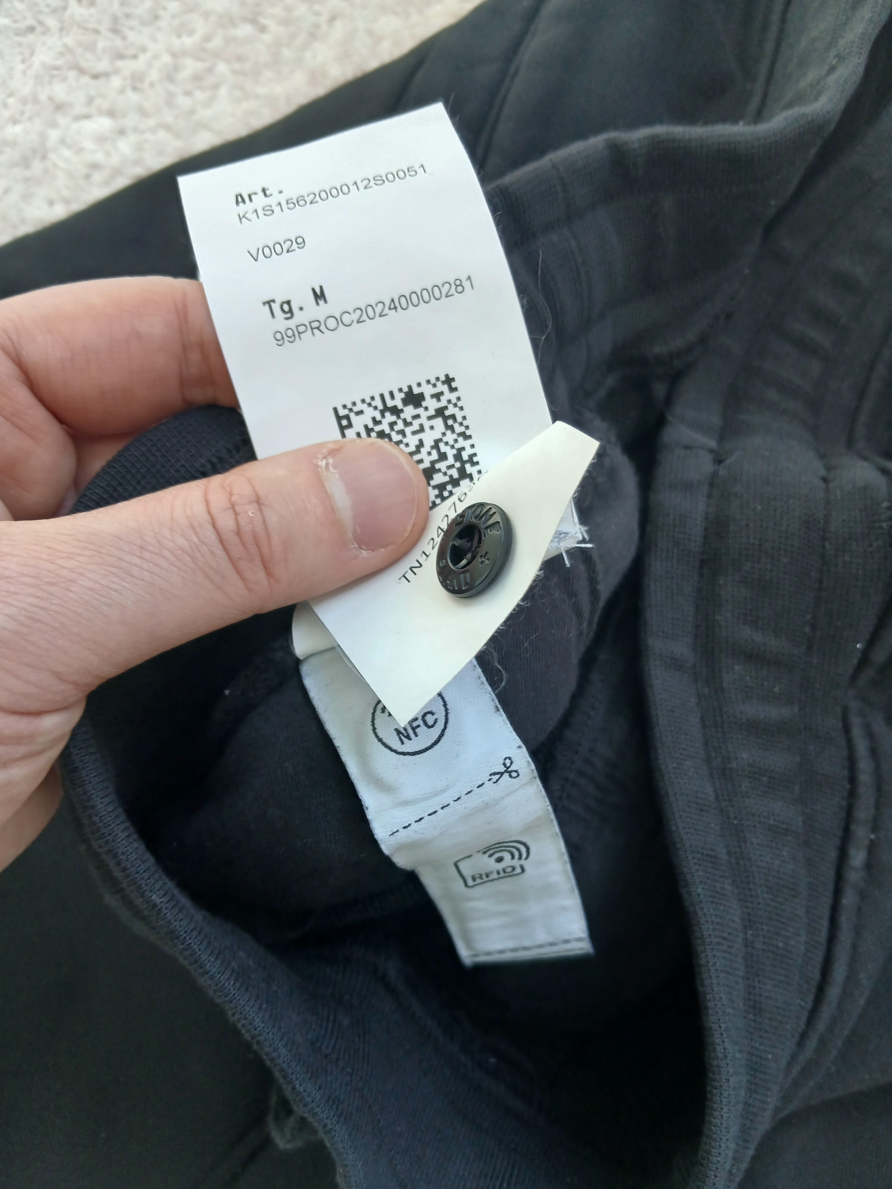 Stone Island 6200012 Organic Cotton Fleece Pocket Details Cargo Bermuda Shorts Black - 25SS 착용 스타일 - 8