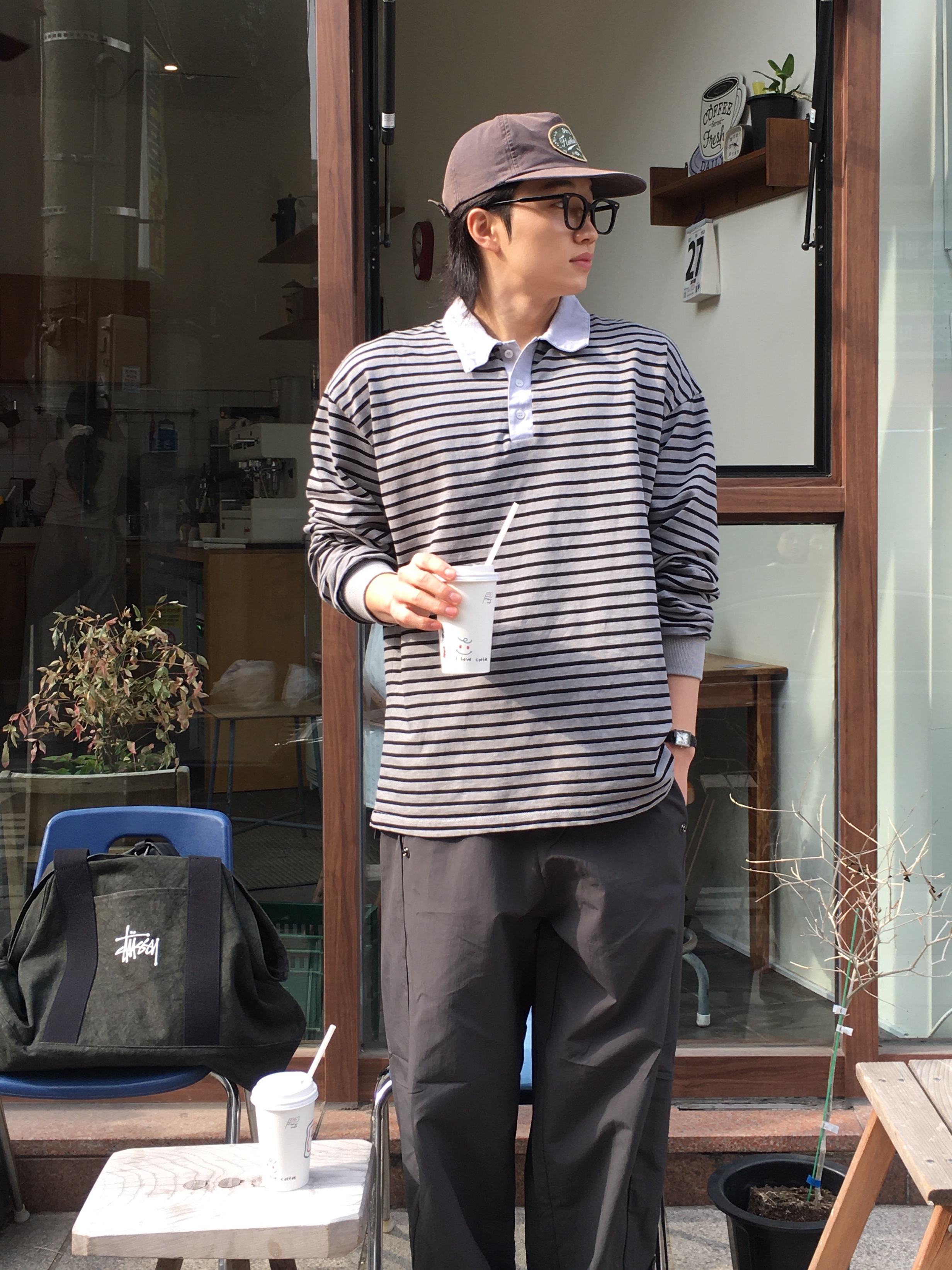 Stussy Canvas Extra Large Tote Bag Washed Black, Casio LTP-V007L-7B1 착용 스타일 - 1