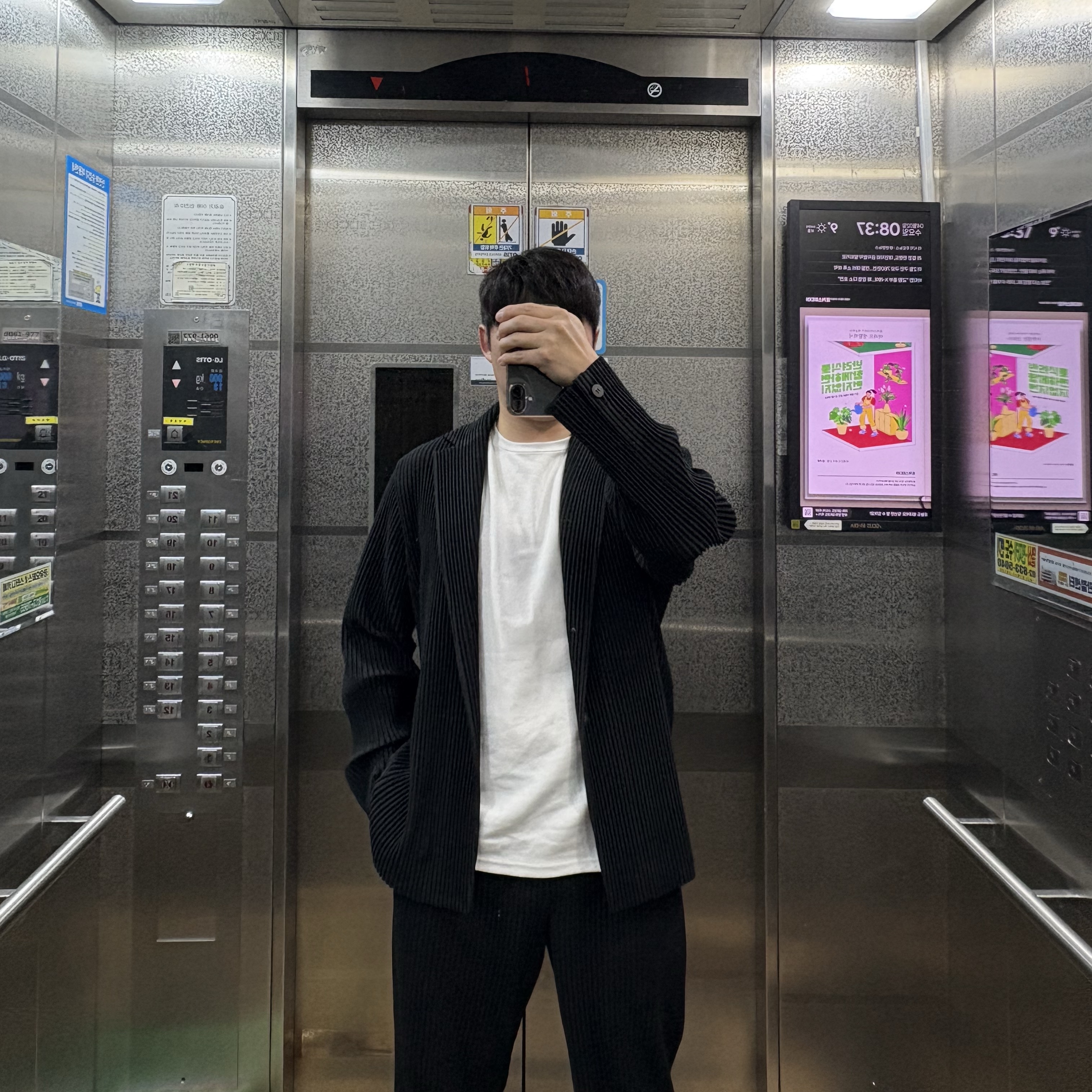 Homme Plisse Issey Miyake Basics Jacket Black 착용 스타일
