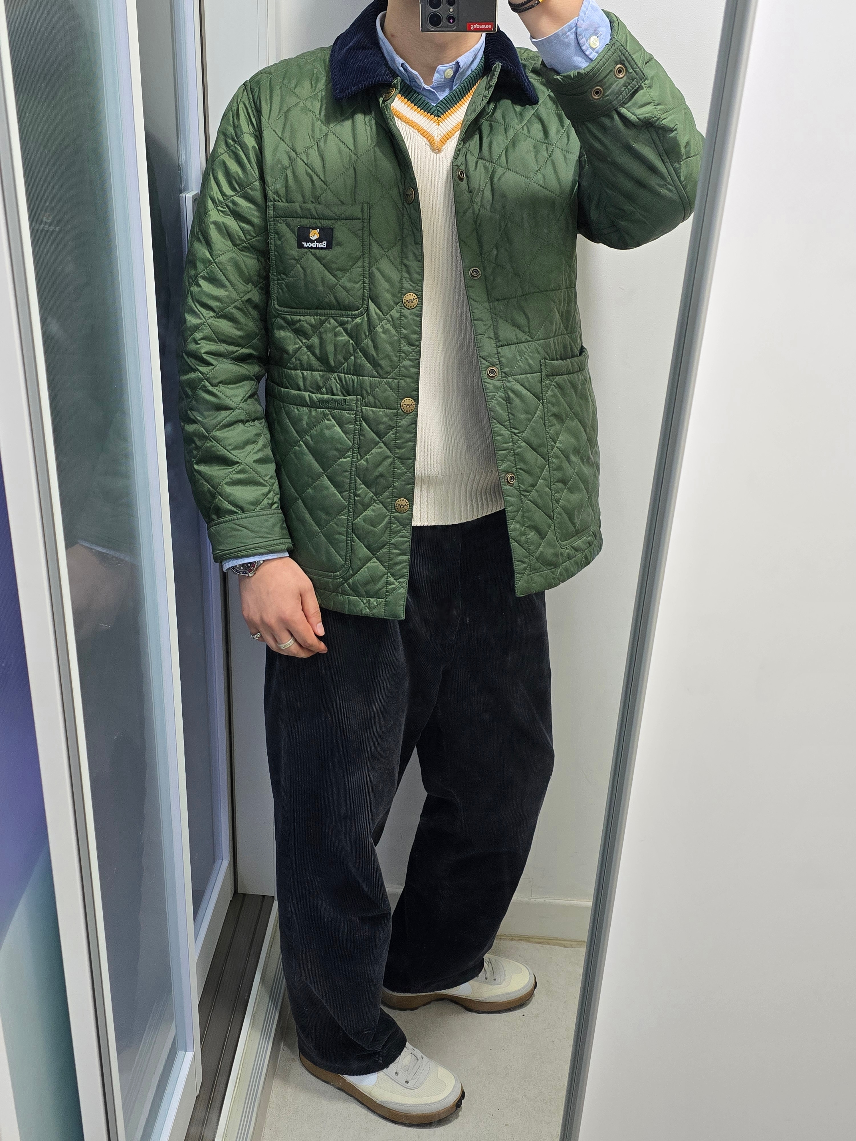Barbour x Maison Kitsune Kenning Quilted Jacket Classic Green, Nike x Tom Sachs General Purpose Shoe Light Cream 착용 스타일