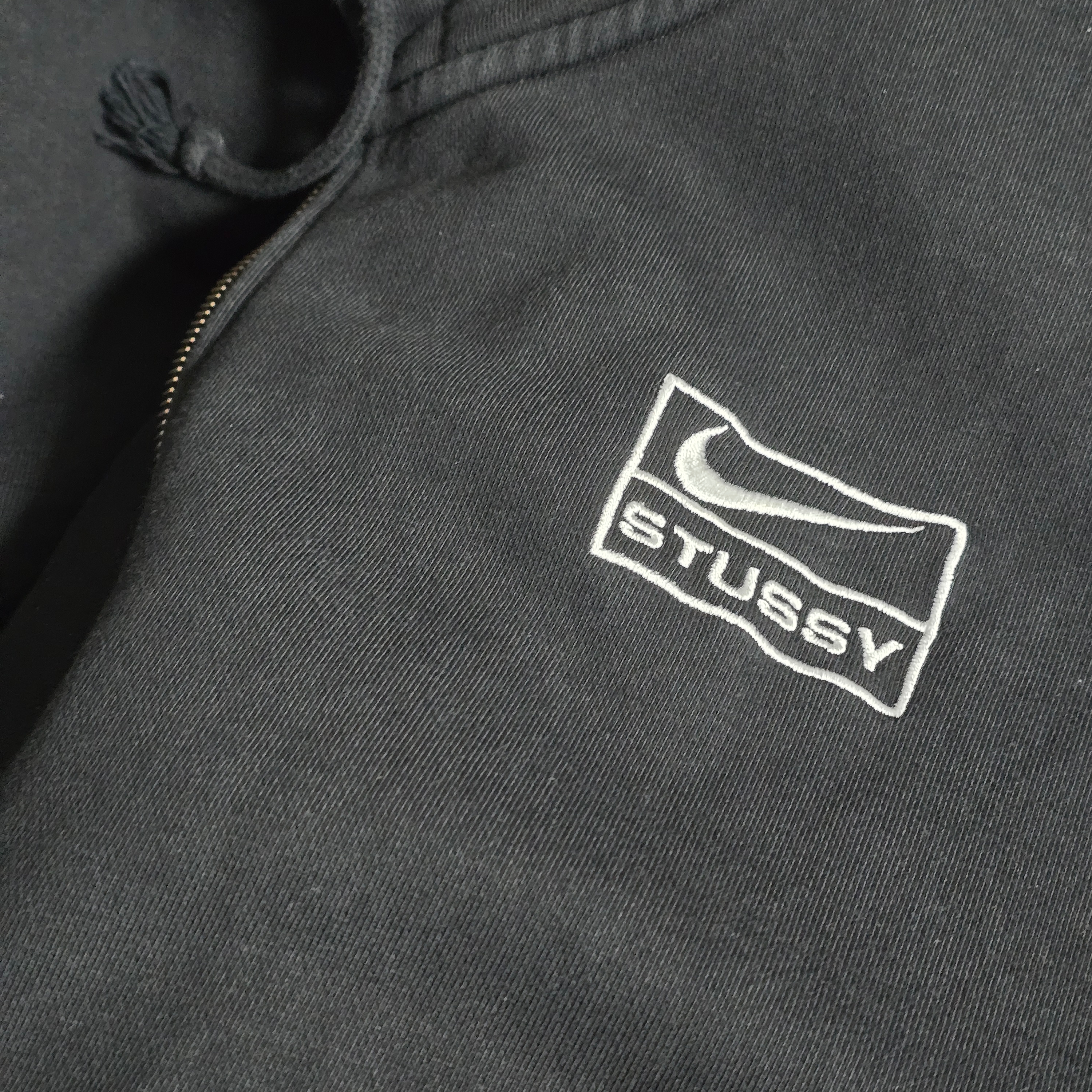 Nike x Stussy Full Zip Washed Fleece Hoodie Black (FJ9175-010) 착용 스타일