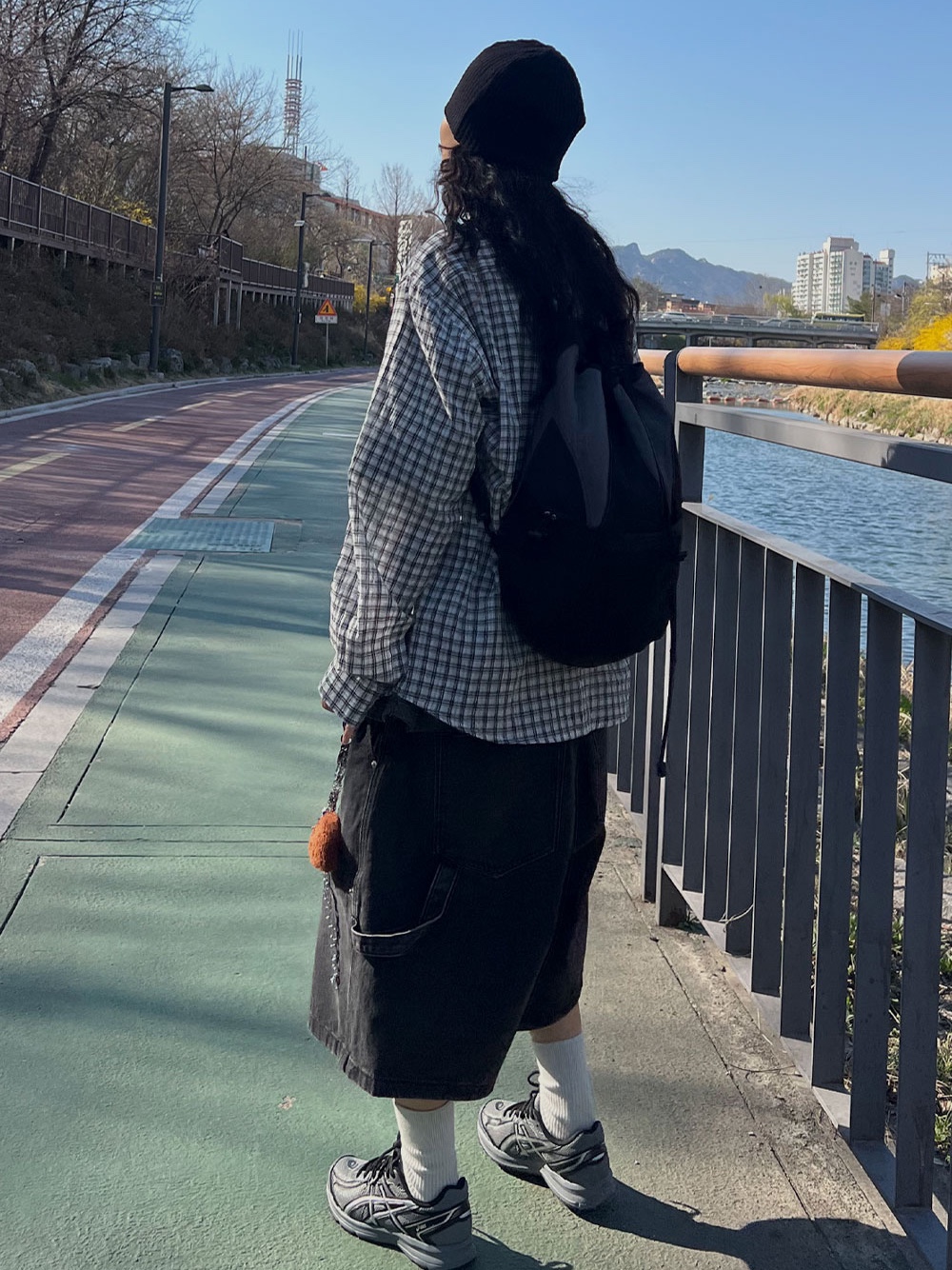 Asics Jog 100 S Steel Grey - 2E Wide, NOMANUAL C.B String Bag Charcoal 착용 스타일 - 3