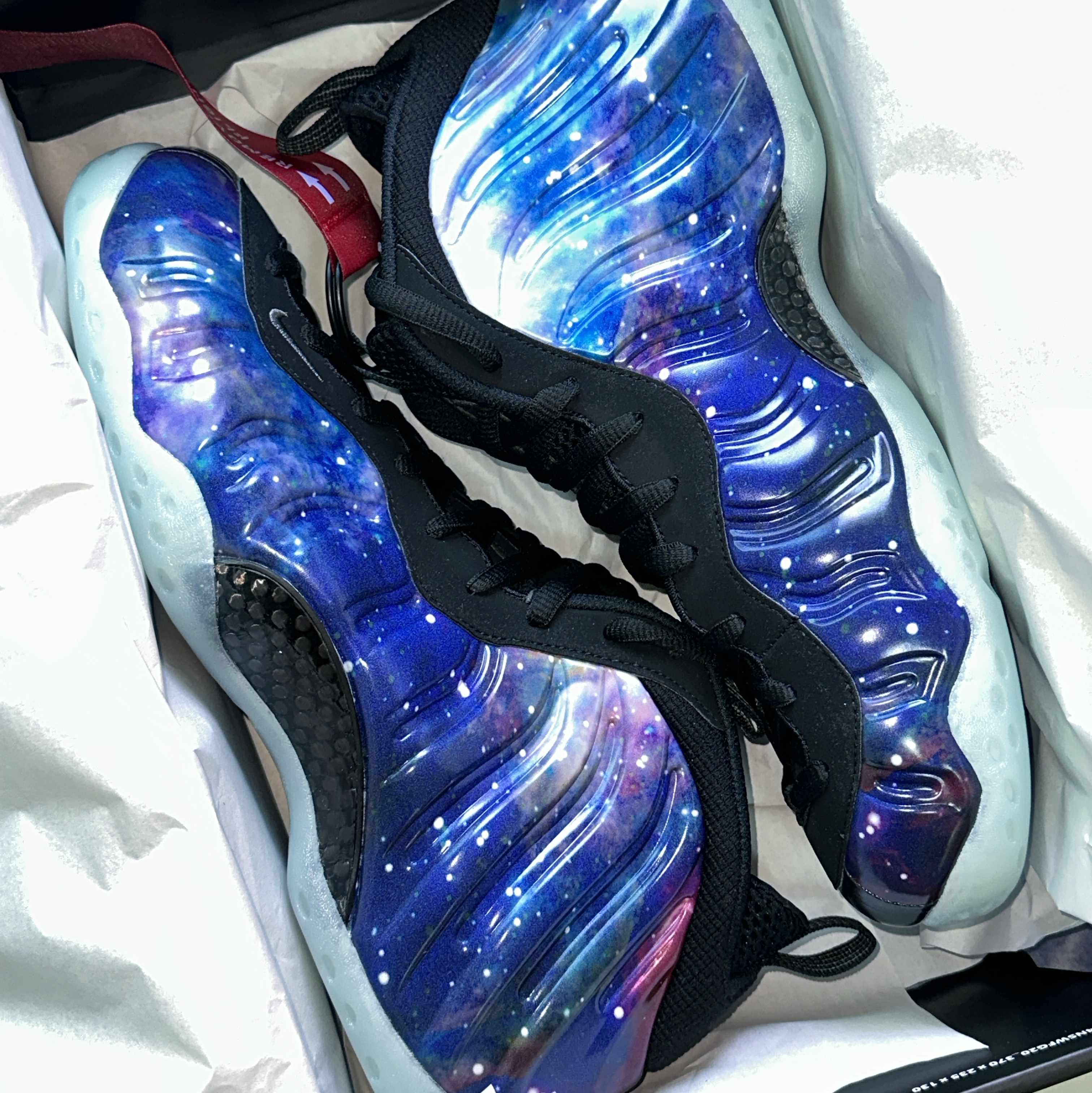Nike Air Foamposite One Galaxy 착용 스타일