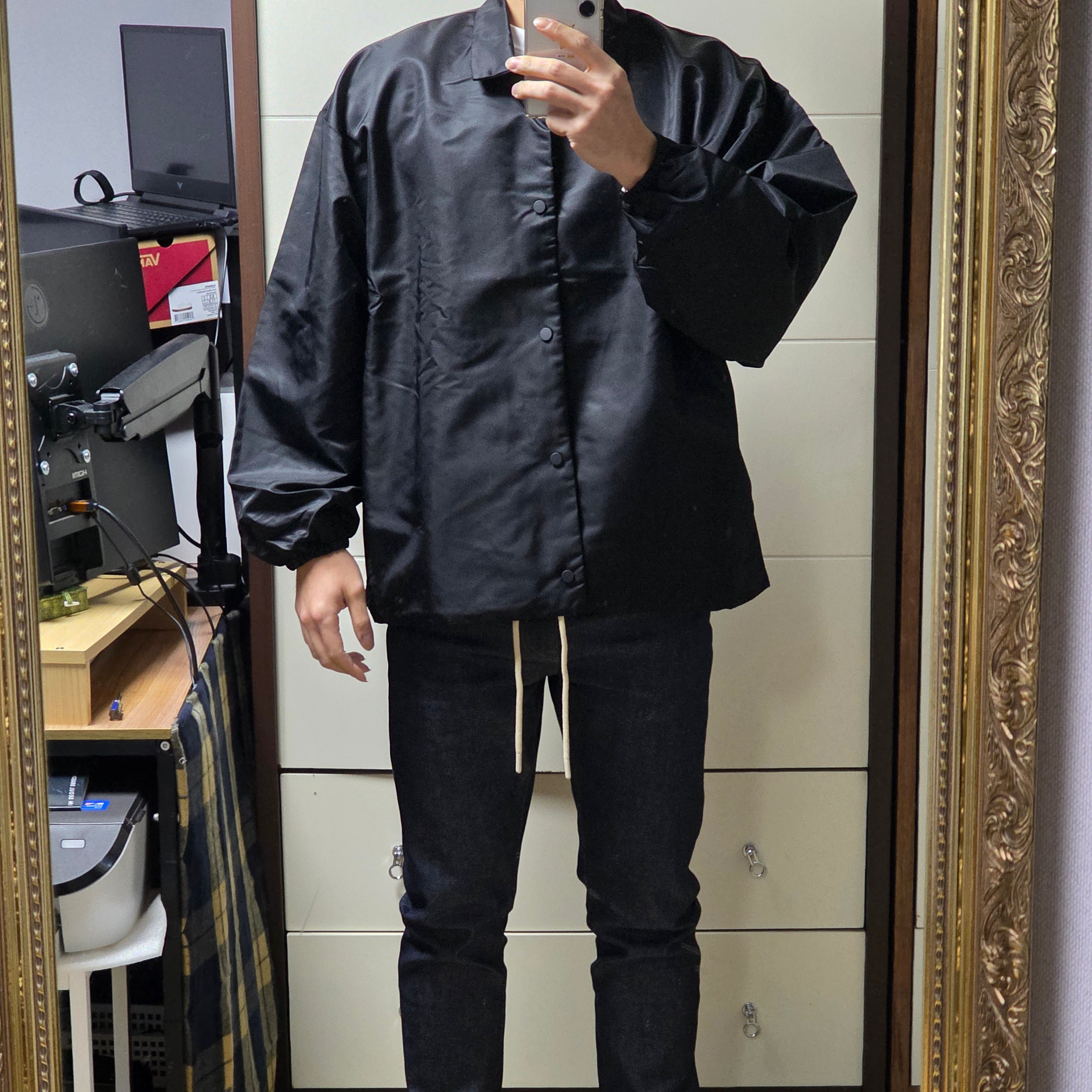 Essentials Coaches Jacket Jet Black - 23FW 착용 스타일 - 1