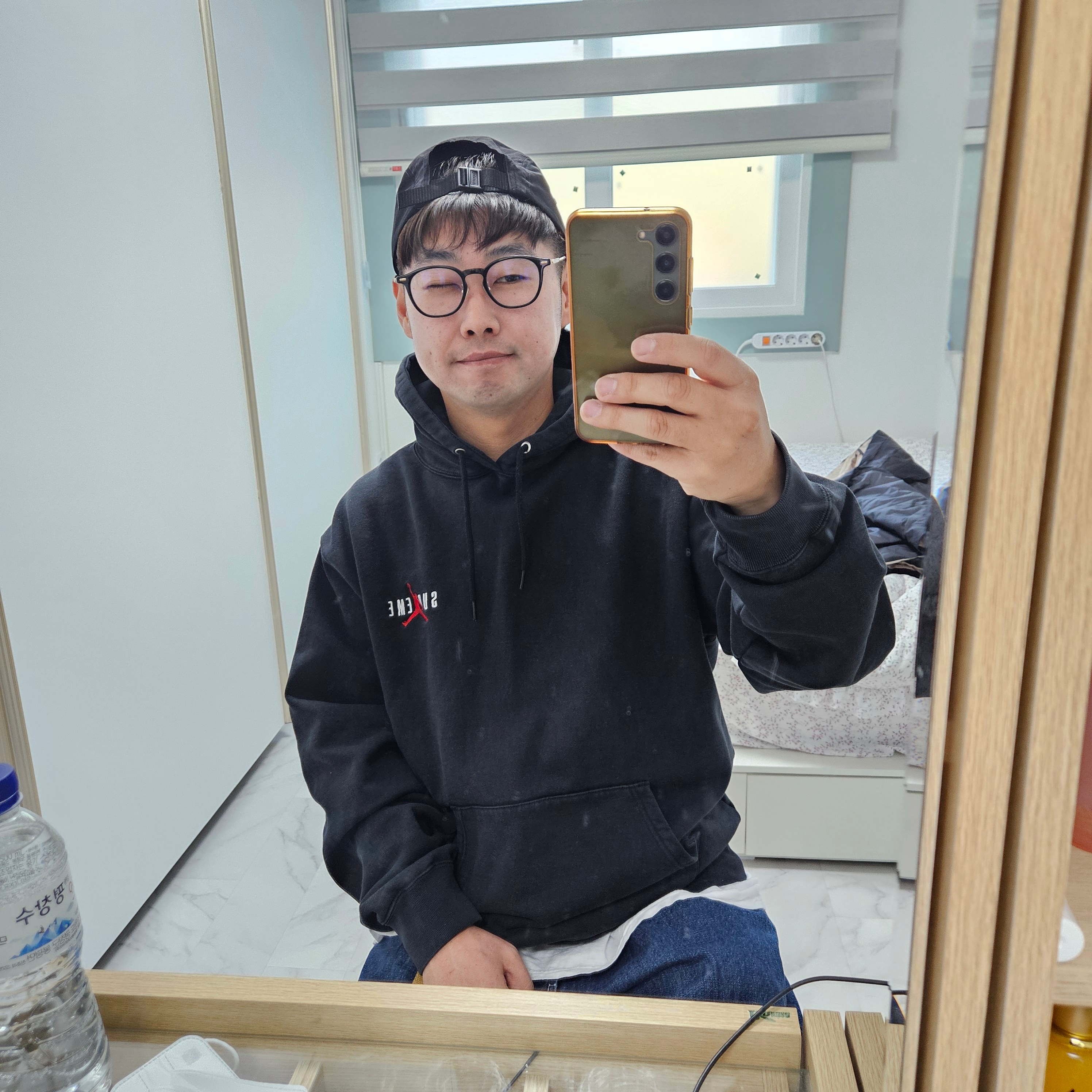Supreme Waxed Ripstop Camp Cap Black - 24FW, Supreme x Jordan Hooded Sweatshirt Black - 24FW 착용 스타일 - 1