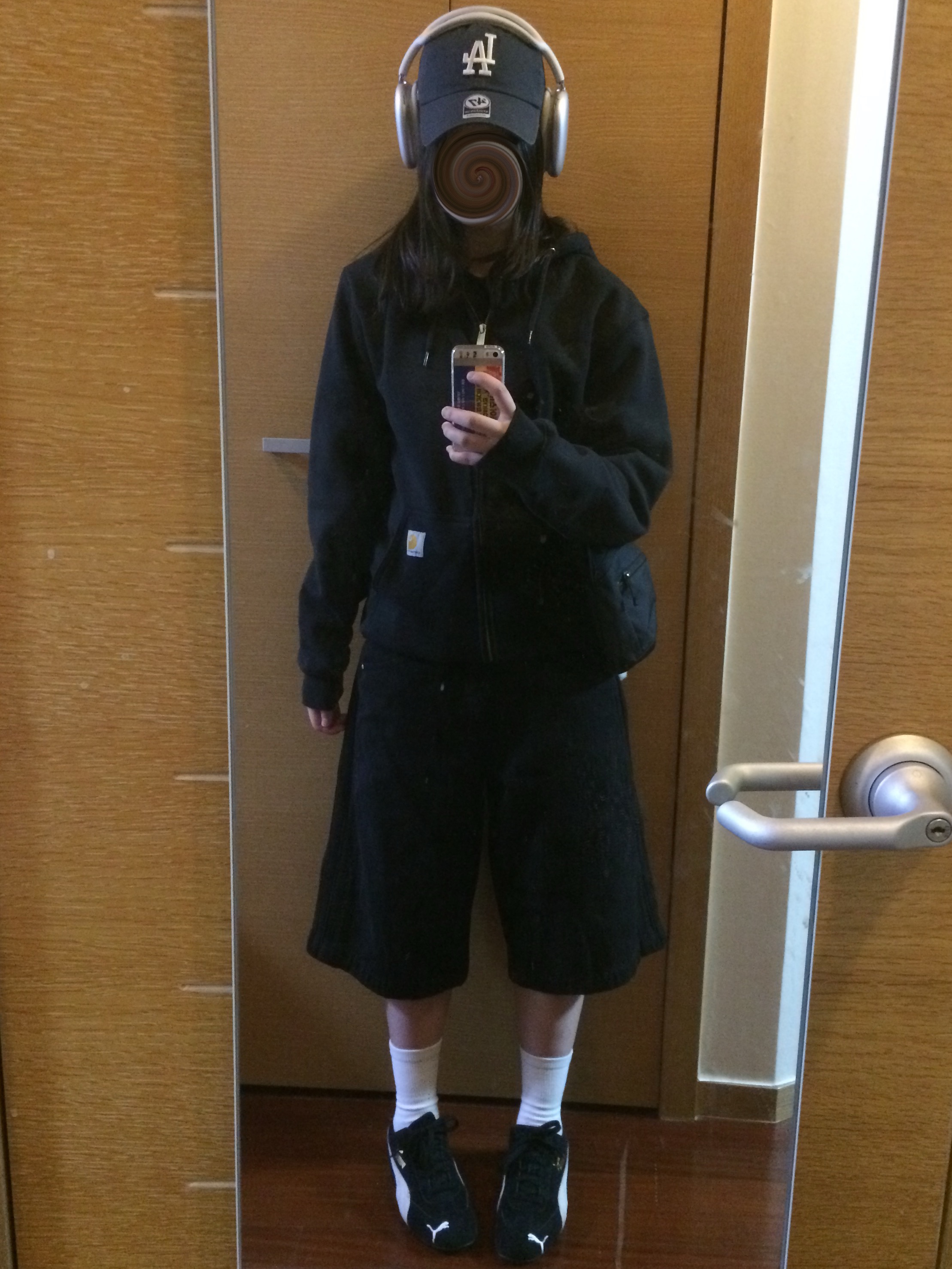 Carhartt Loose Fit Midweight Regular Full Zip Sweatshirt Black, Arc'teryx Mantis 1 Waistpack Black II 착용 스타일