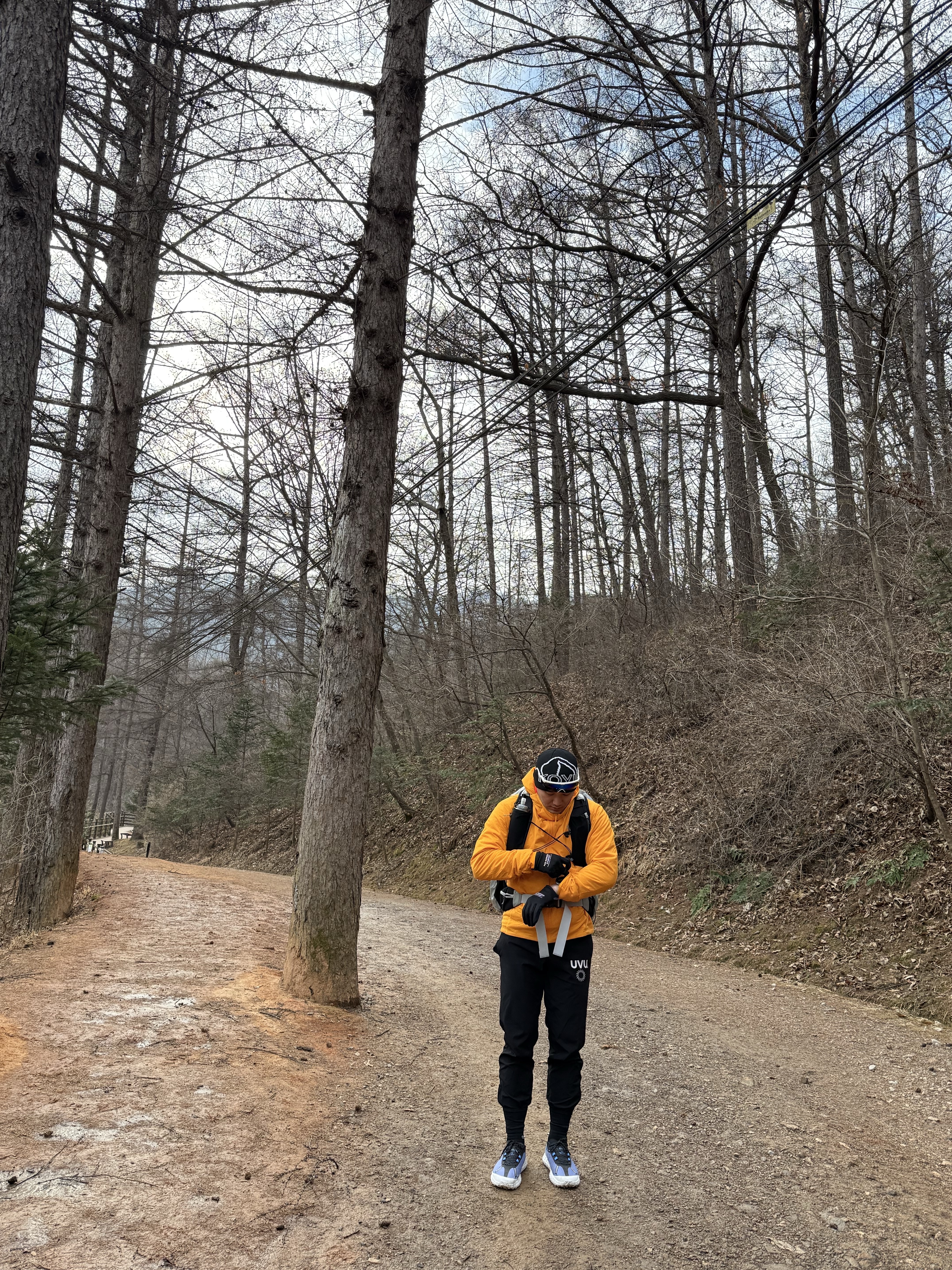 UVU Training Pants Black, Arc'teryx Atom LT Hoody Ignite 착용 스타일 - 1