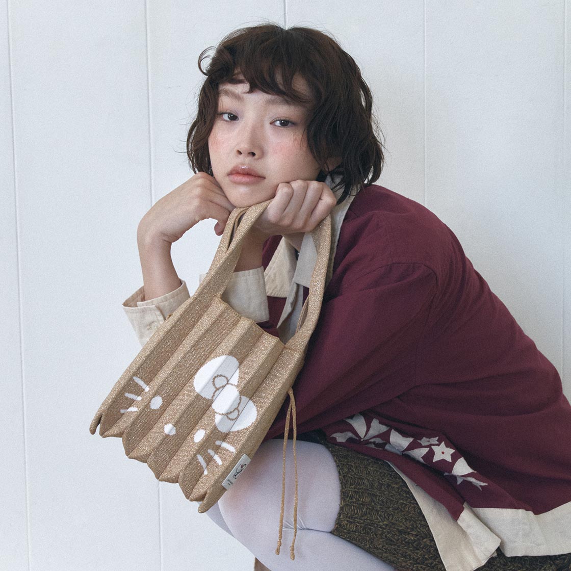 조셉앤스테이시 럭키 플리츠 니트 스몰 스태리 헬로키티 골드(Joseph&Stacey Lucky Pleats Knit S Starry Hello Kitty Gold) - 4