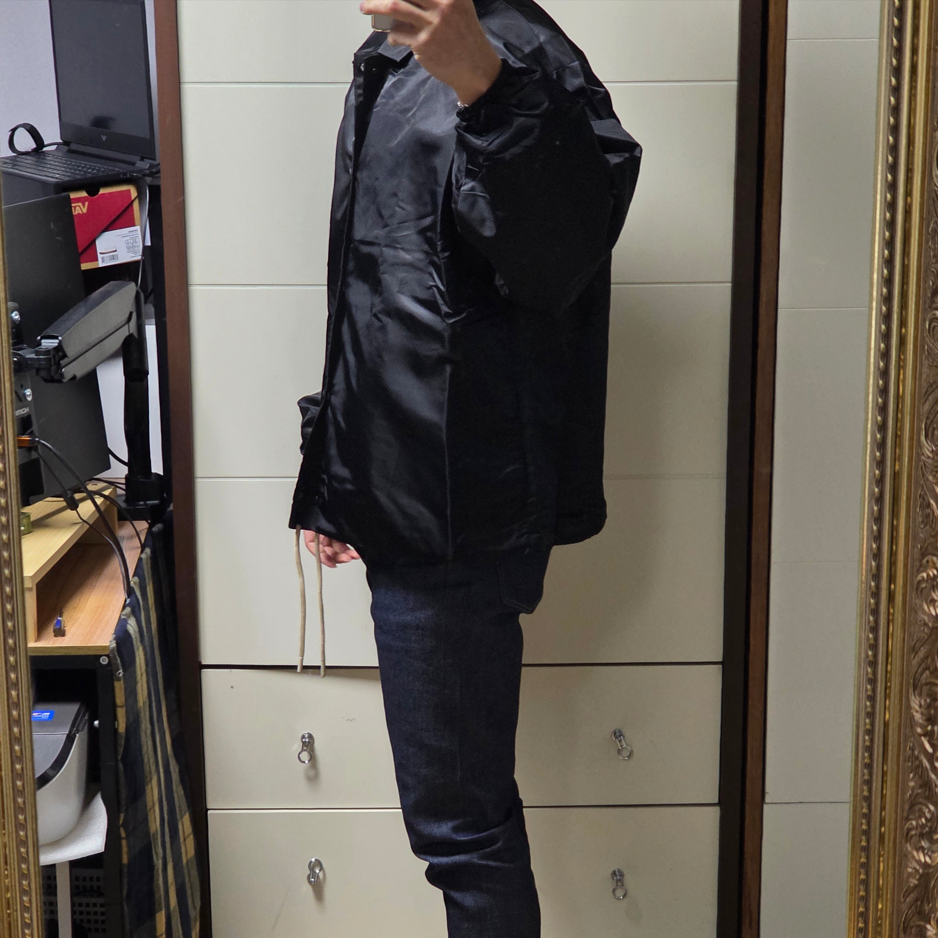 Essentials Coaches Jacket Jet Black - 23FW 착용 스타일 - 2