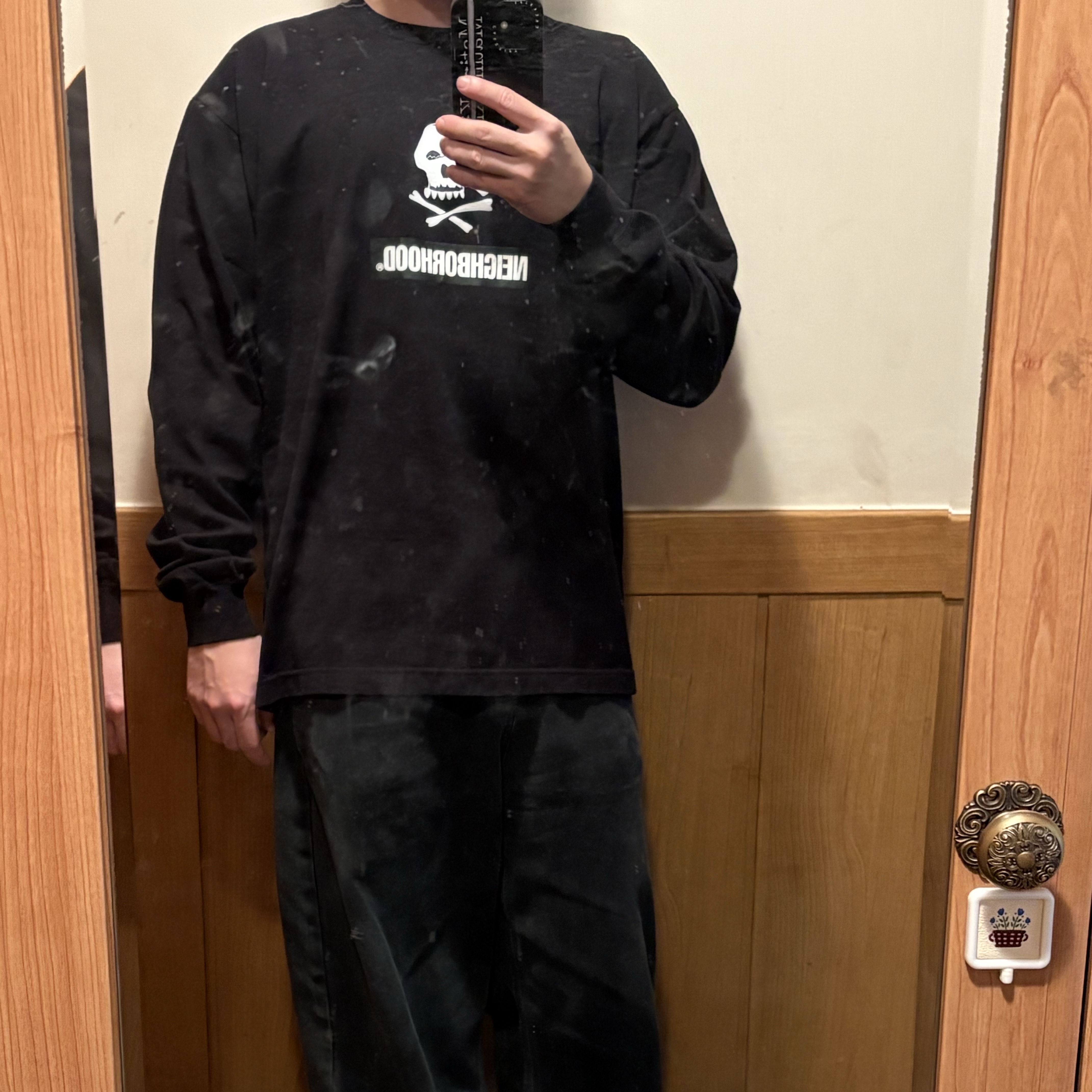 Neighborhood NH-15 L/S T-Shirt Black 착용 스타일