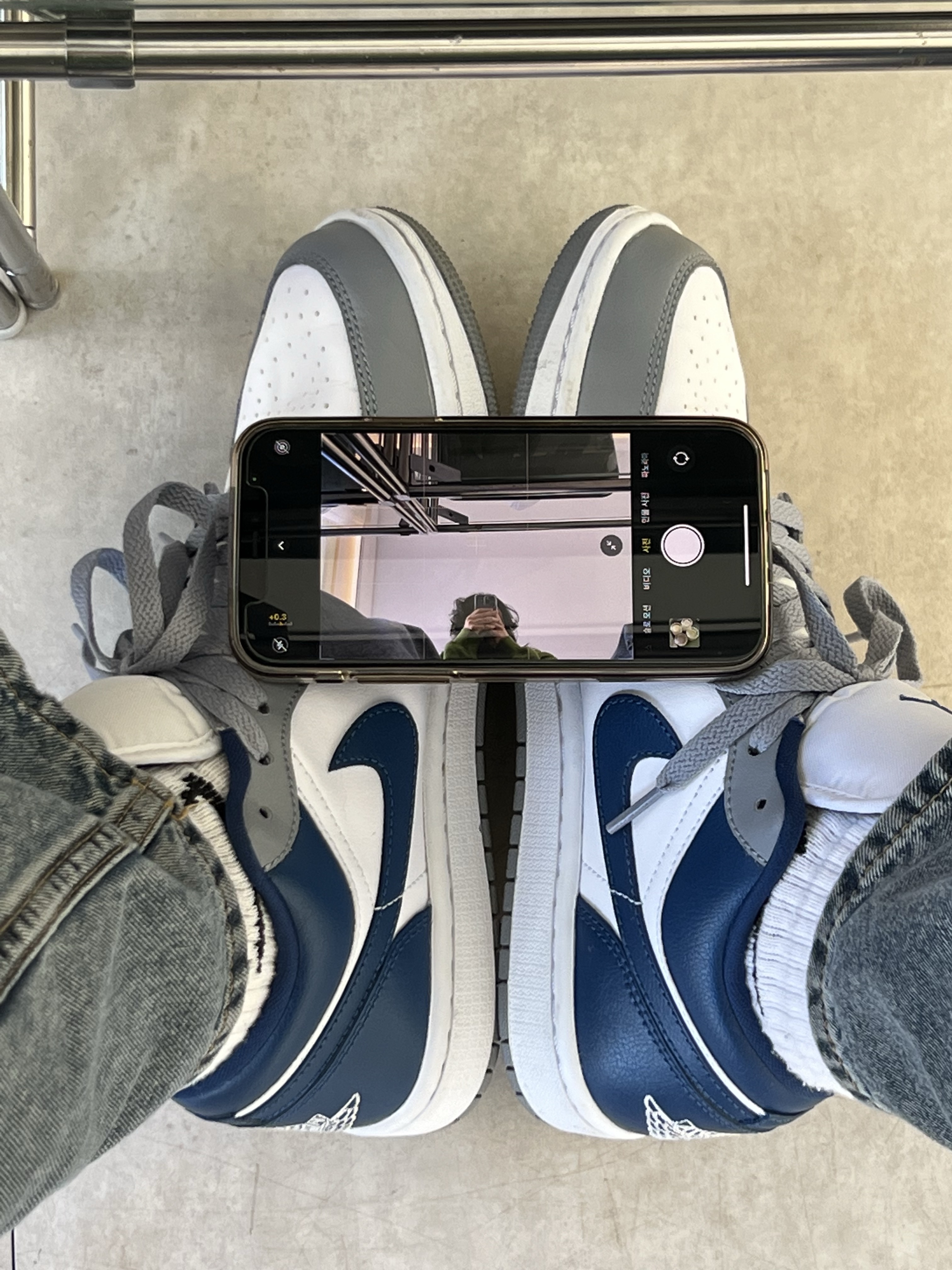 (W) Jordan 1 Low White Grey Blue 착용 스타일