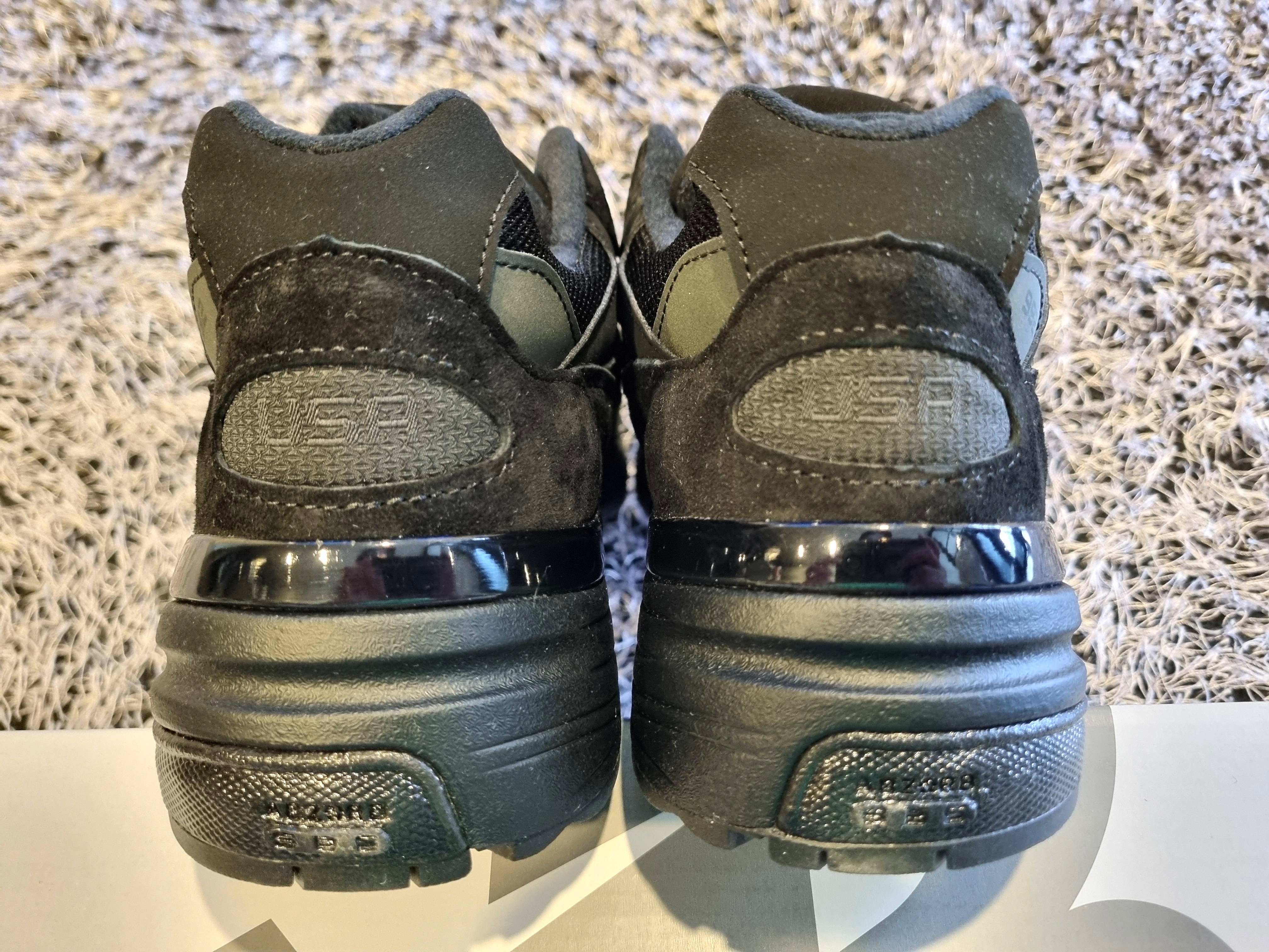 New Balance 992 Made in USA Core Black 착용 스타일 - 8