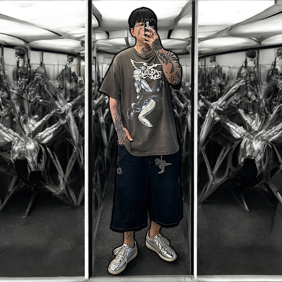 Gentle Monster x D'heygere Pierced 02 Silver, Puma x Hajime Sorayama Palermo Silver Cool Light Gray 착용 스타일 - 1